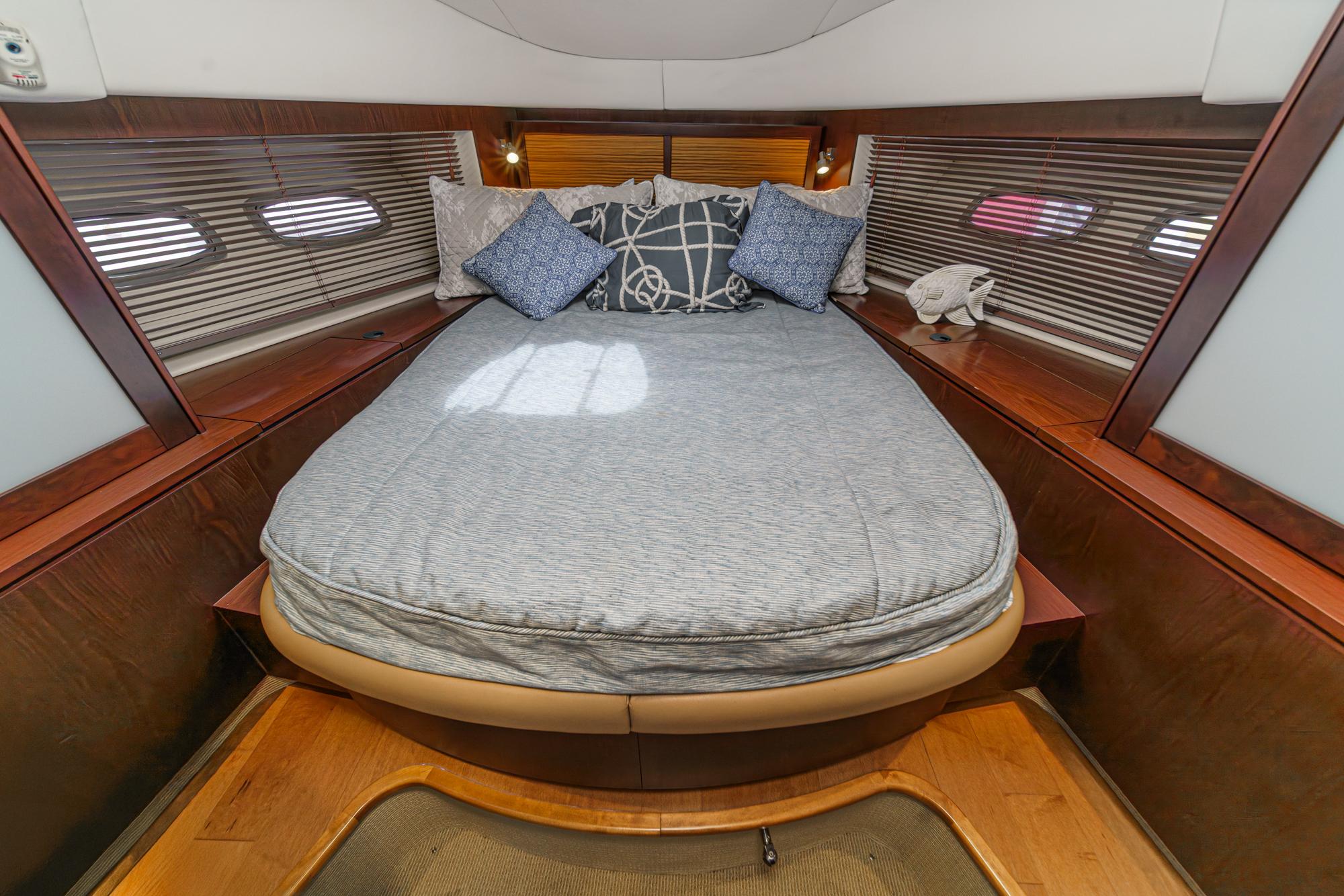 2014 Sea Ray 540 Sundancer #TBMC1870LLC inventory image at Sun Country Yachts, San Diego Marriott Marquis 2014 Sea Ray 540 Sundancer #TBMC1870LLC inventory image at Sun Country Yachts, San Diego Marriott Marquis
