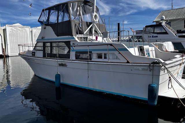 1973 Tollycraft 40′ Aft Cabin TLC