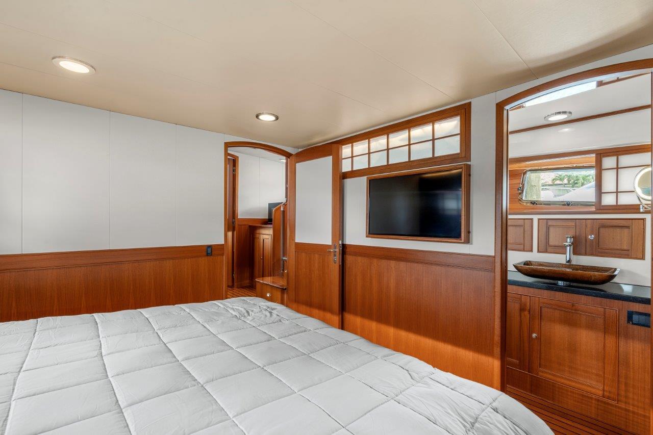 Instigator Yacht Photos Pics Marlow 49 Instigator - Master Stateroom, King Berth, TV