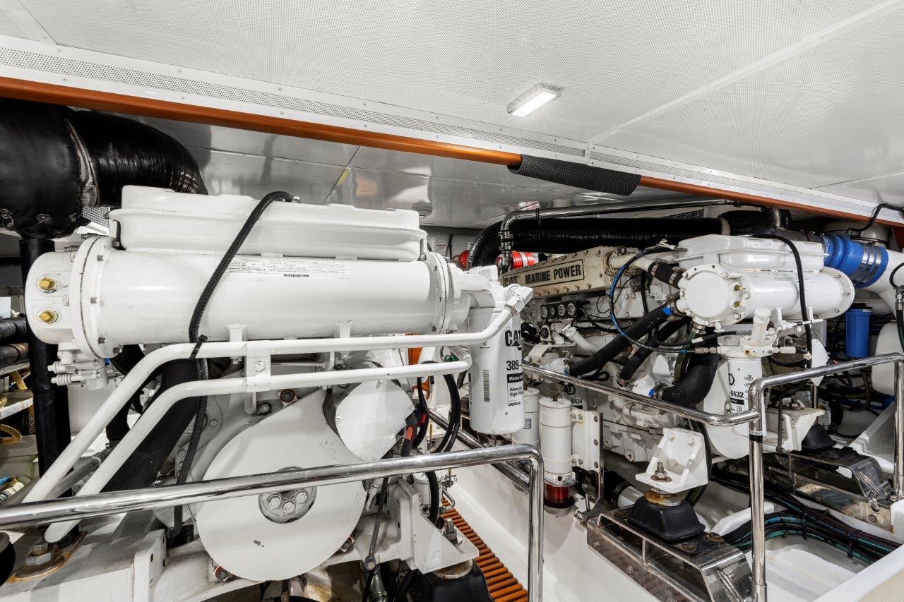 Instigator Yacht Photos Pics Marlow 49 Instigator - Engine Room