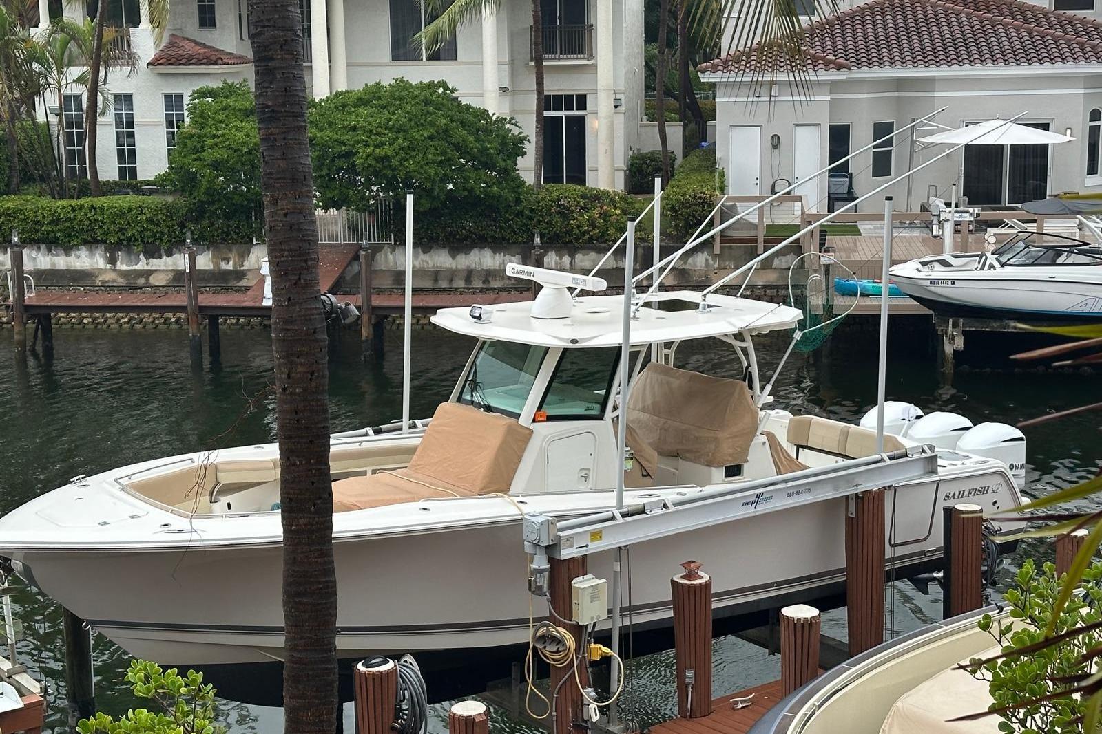 2019 Sailfish 360 CC