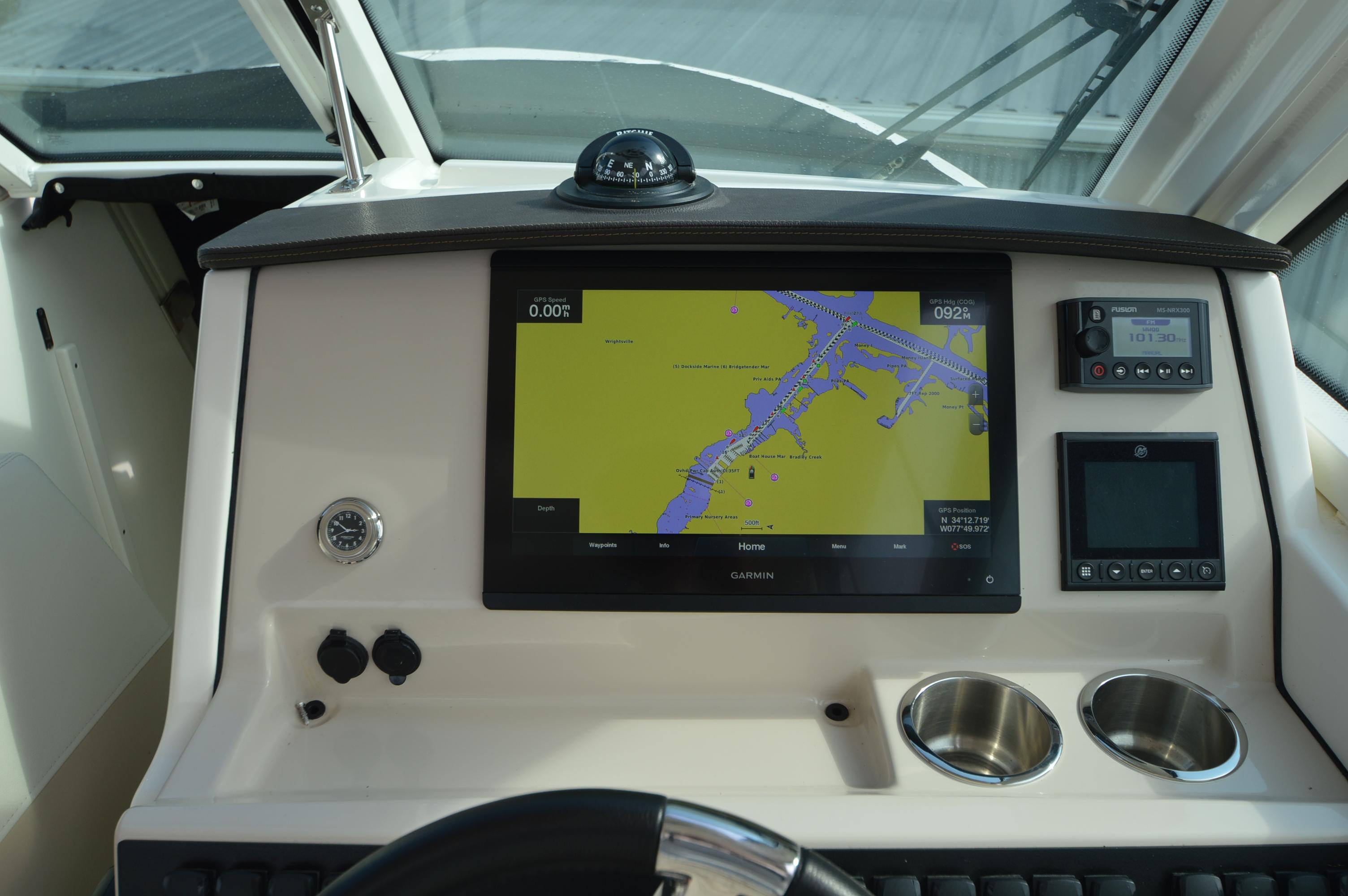 2022-boston-whaler-280-vantage-power-9743159-976016498-0-010420250715-13