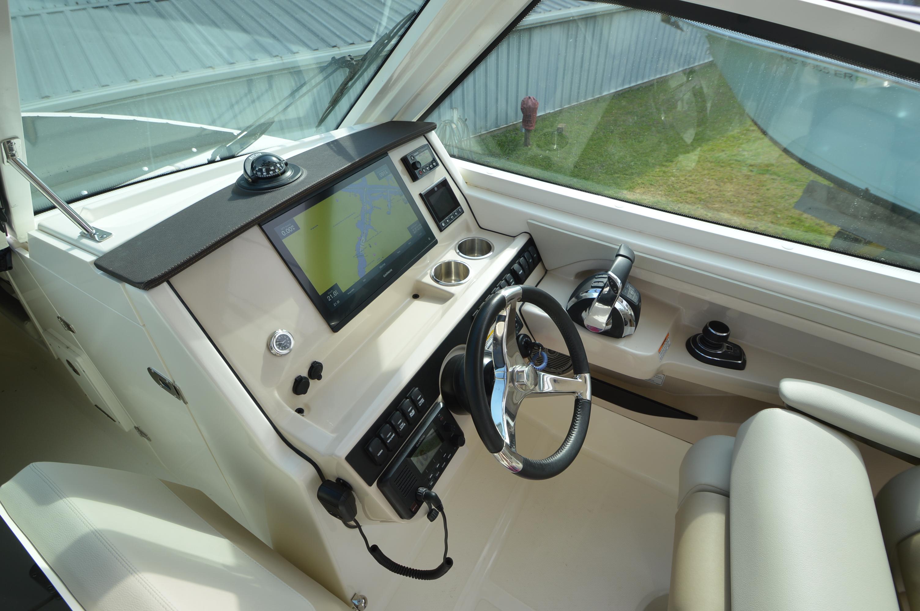 2022-boston-whaler-280-vantage-power-9743159-976016500-0-010420250715-15
