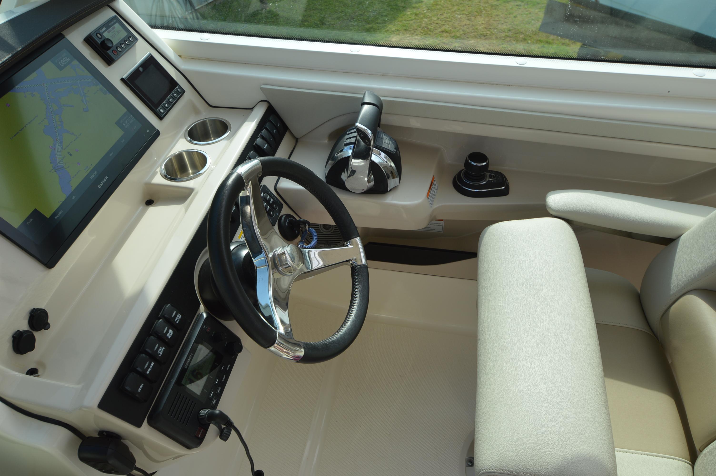 2022-boston-whaler-280-vantage-power-9743159-976016502-0-010420250715-17