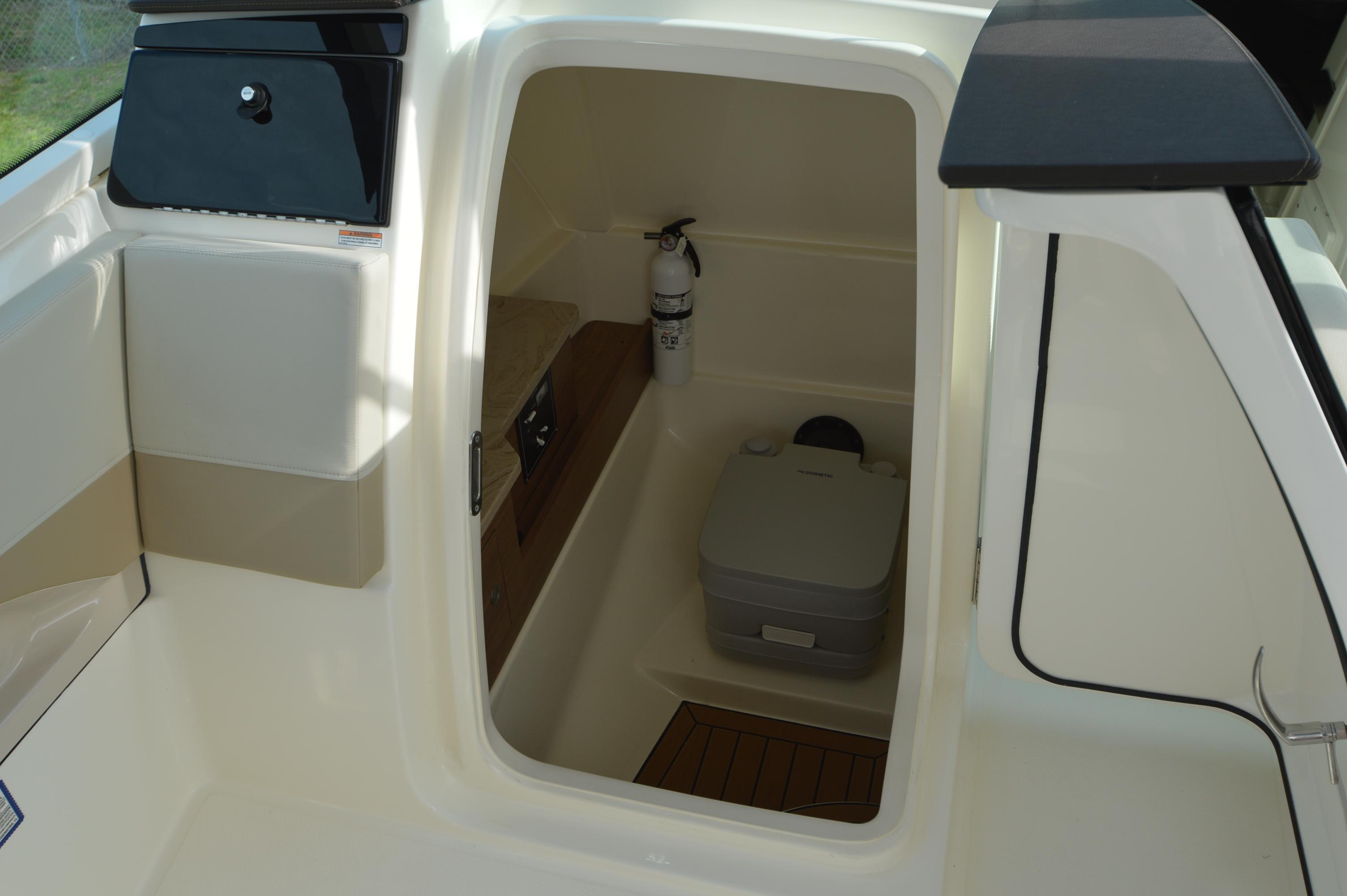 2022-boston-whaler-280-vantage-power-9743159-976016505-0-010420250715-20