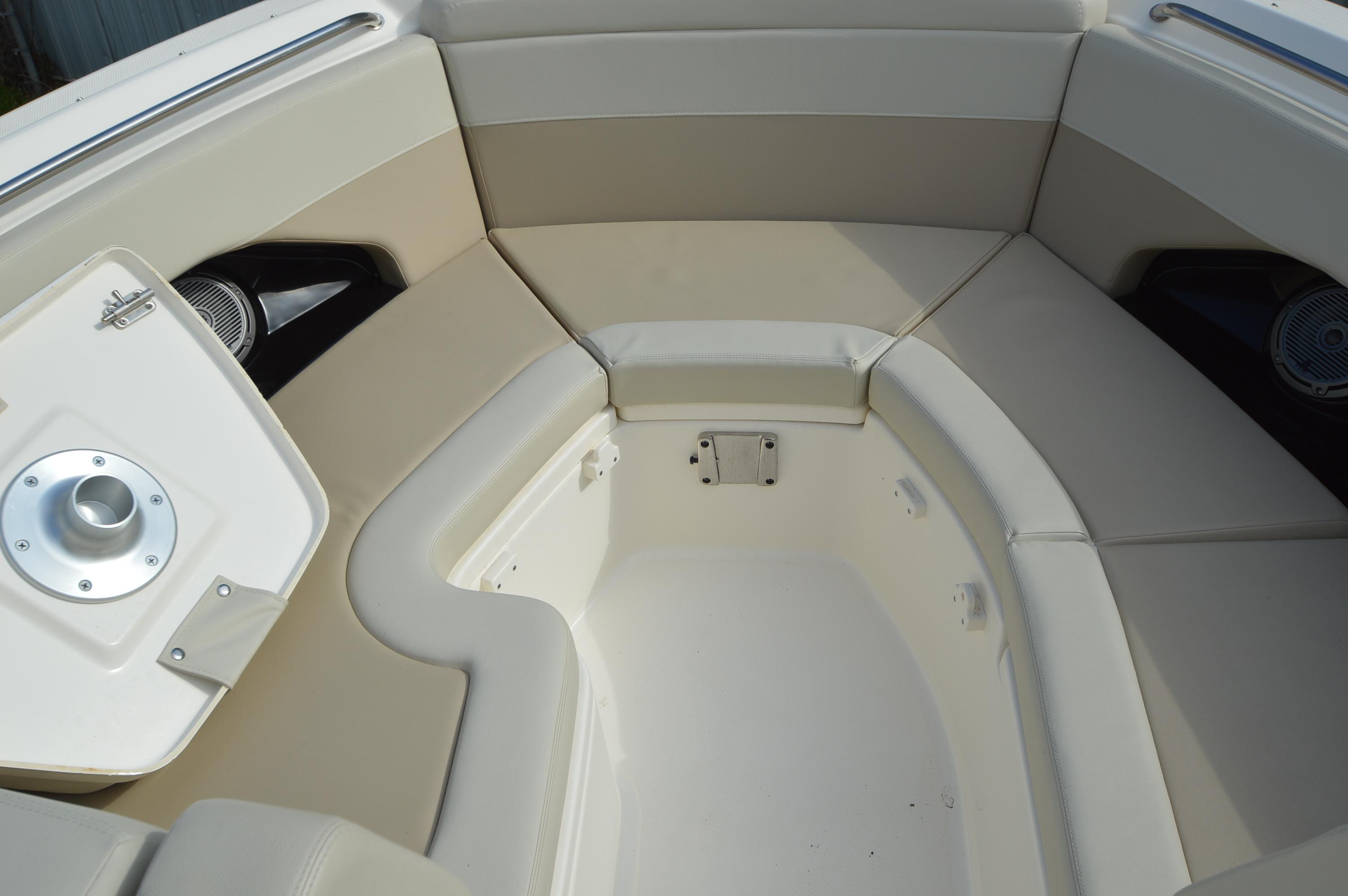 2022-boston-whaler-280-vantage-power-9743159-976016511-0-010420250716-26