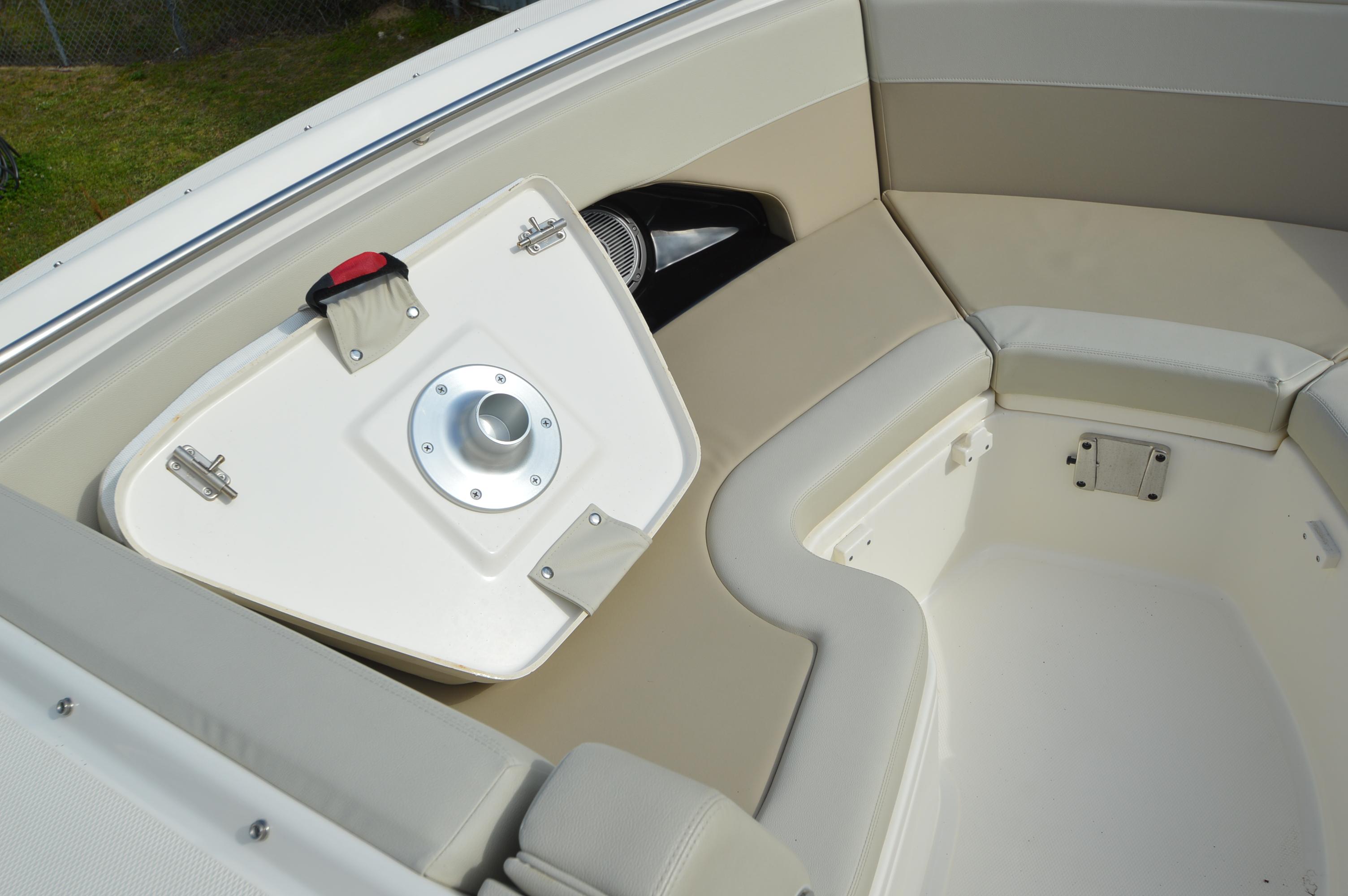 2022-boston-whaler-280-vantage-power-9743159-976016513-0-010420250716-28