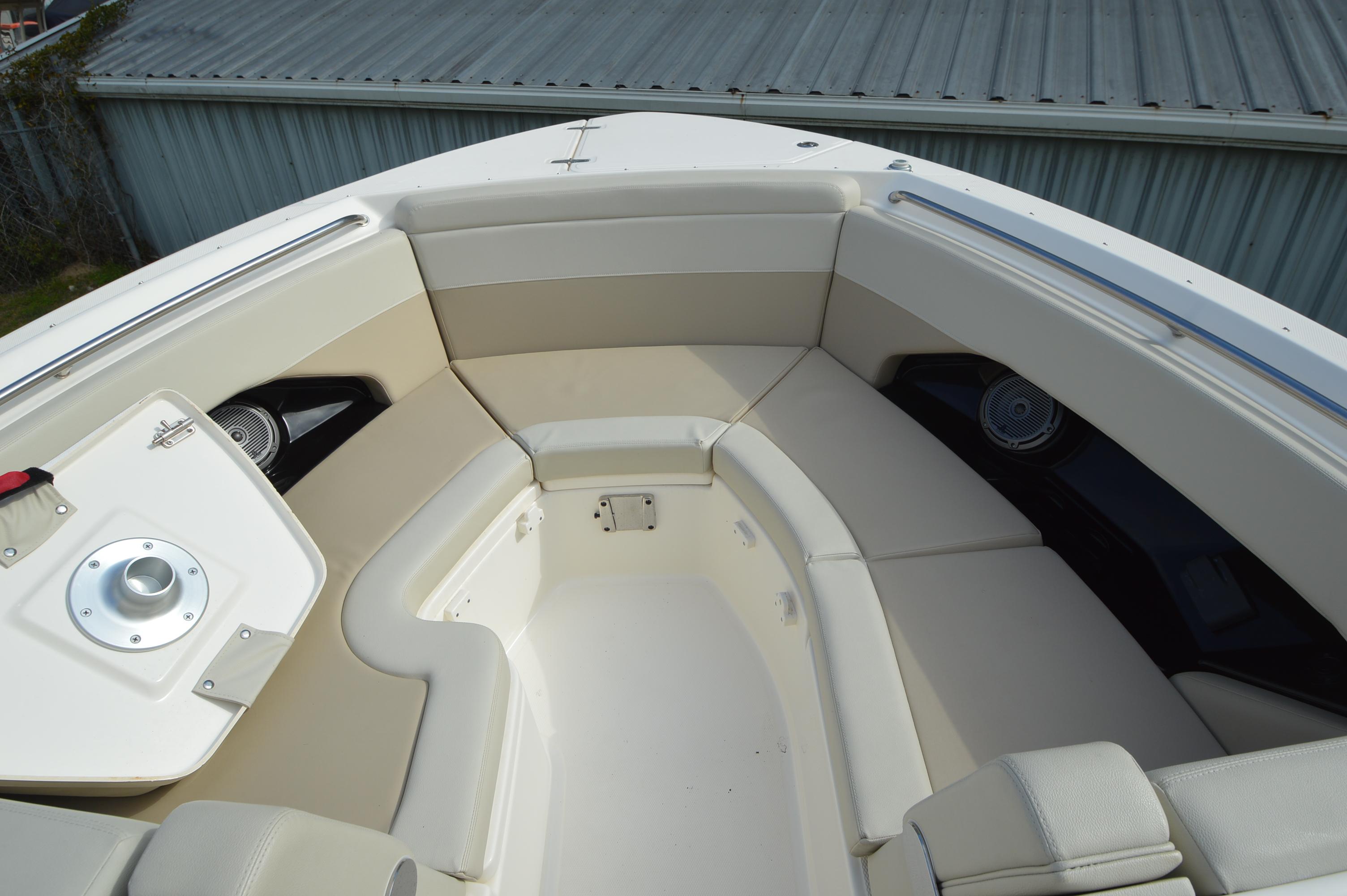 2022-boston-whaler-280-vantage-power-9743159-976016514-0-010420250716-29
