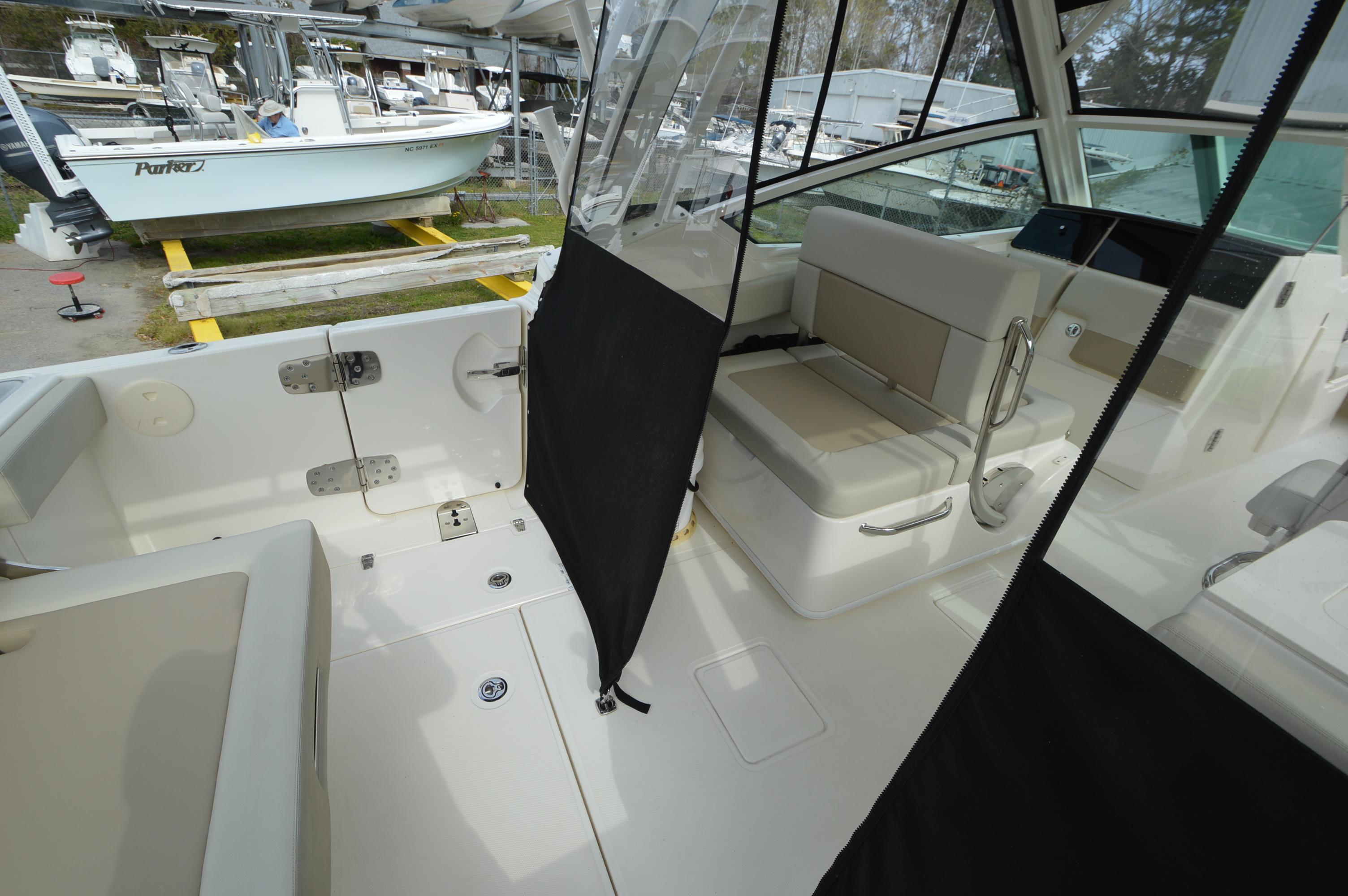 2022-boston-whaler-280-vantage-power-9743159-976016522-0-010420250716-37