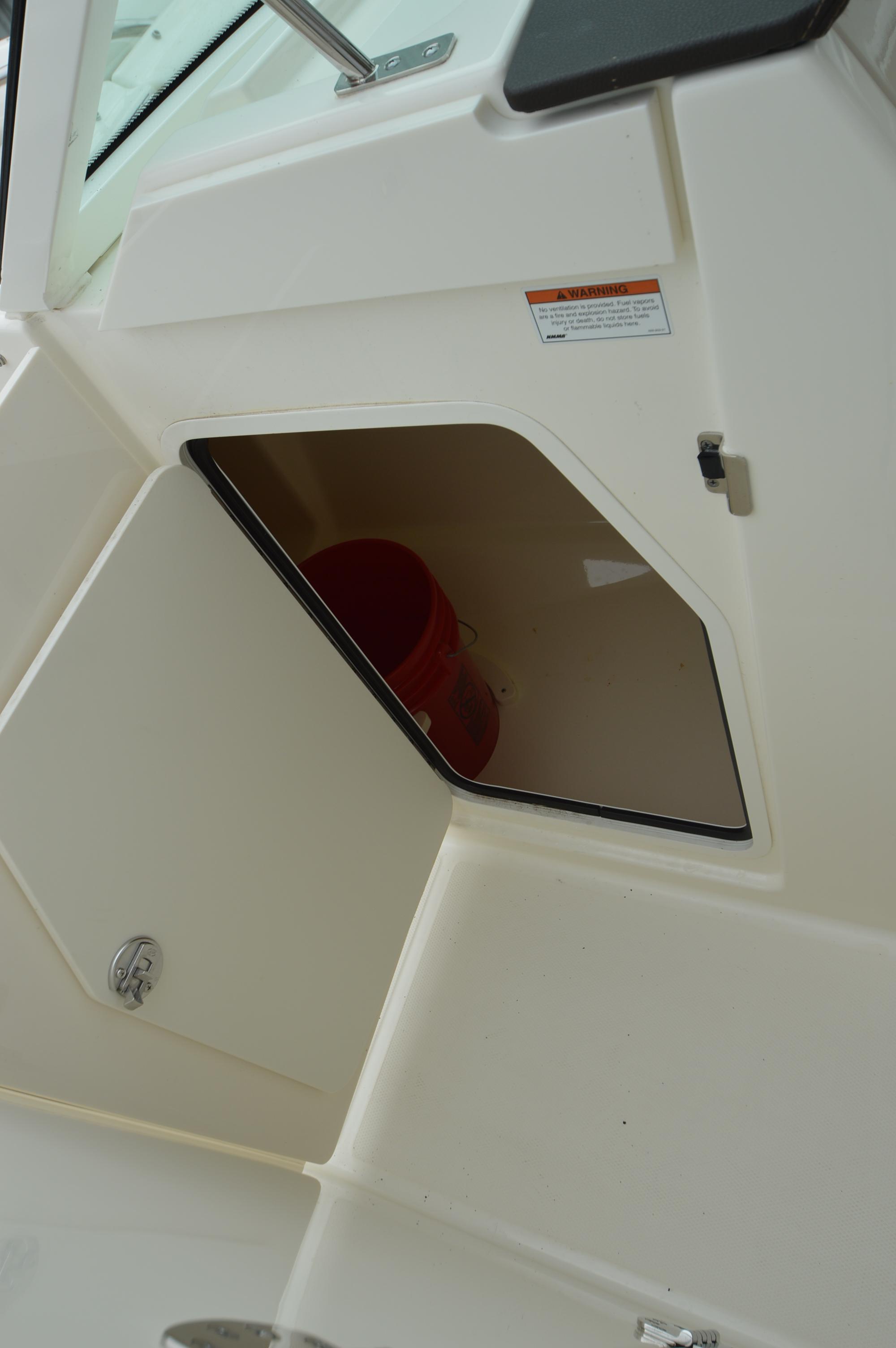 2022-boston-whaler-280-vantage-power-9743159-976016540-0-010420250717-55