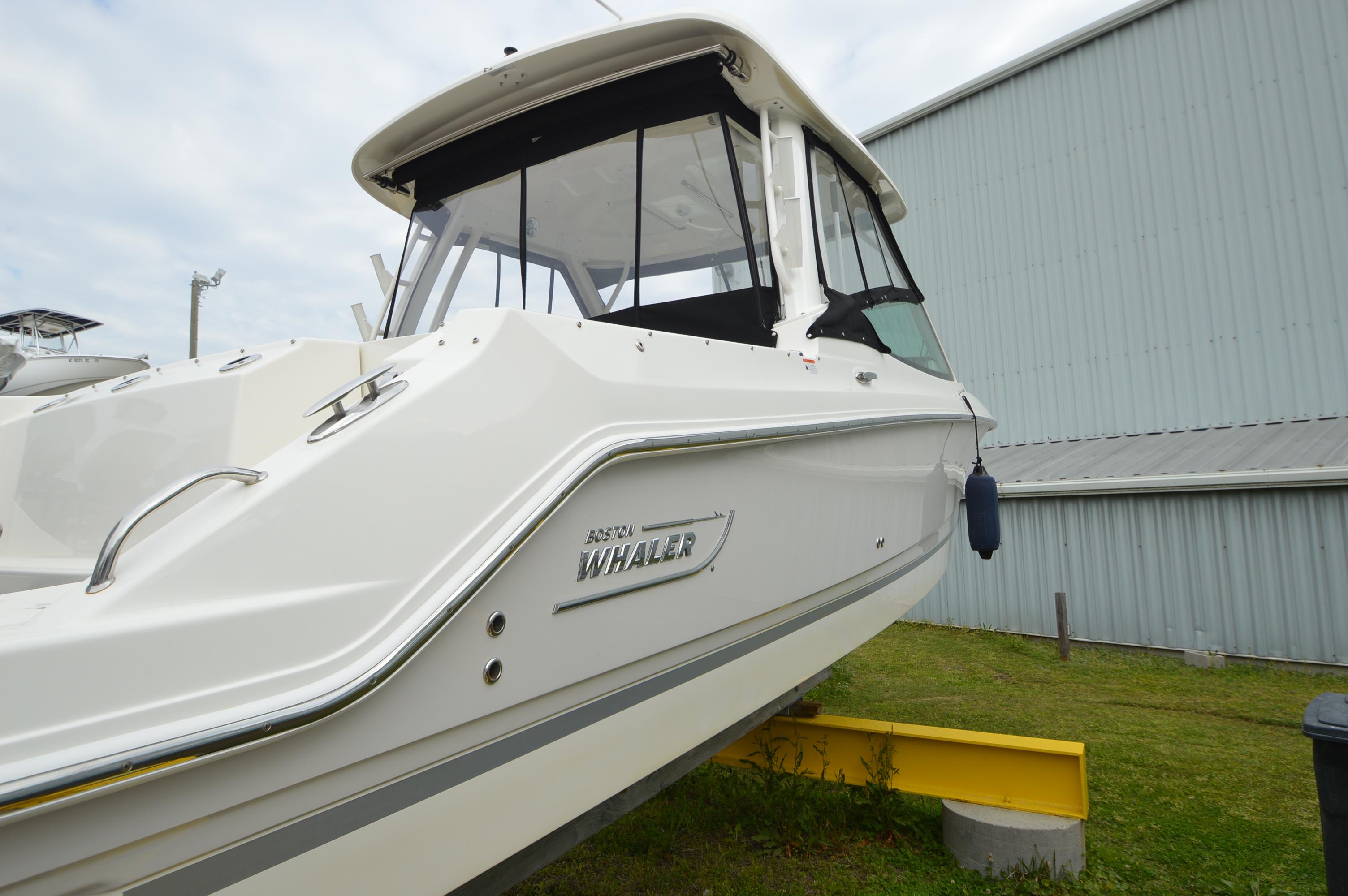 2022-boston-whaler-280-vantage-power-9743159-976016562-0-010420250718-77