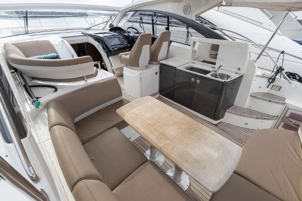 Princess Motor Yacht Sales - Used Princess V39