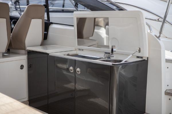 Princess Motor Yacht Sales - Used Princess V39