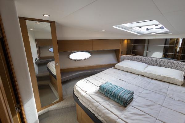 Princess Motor Yacht Sales - Used Princess V39