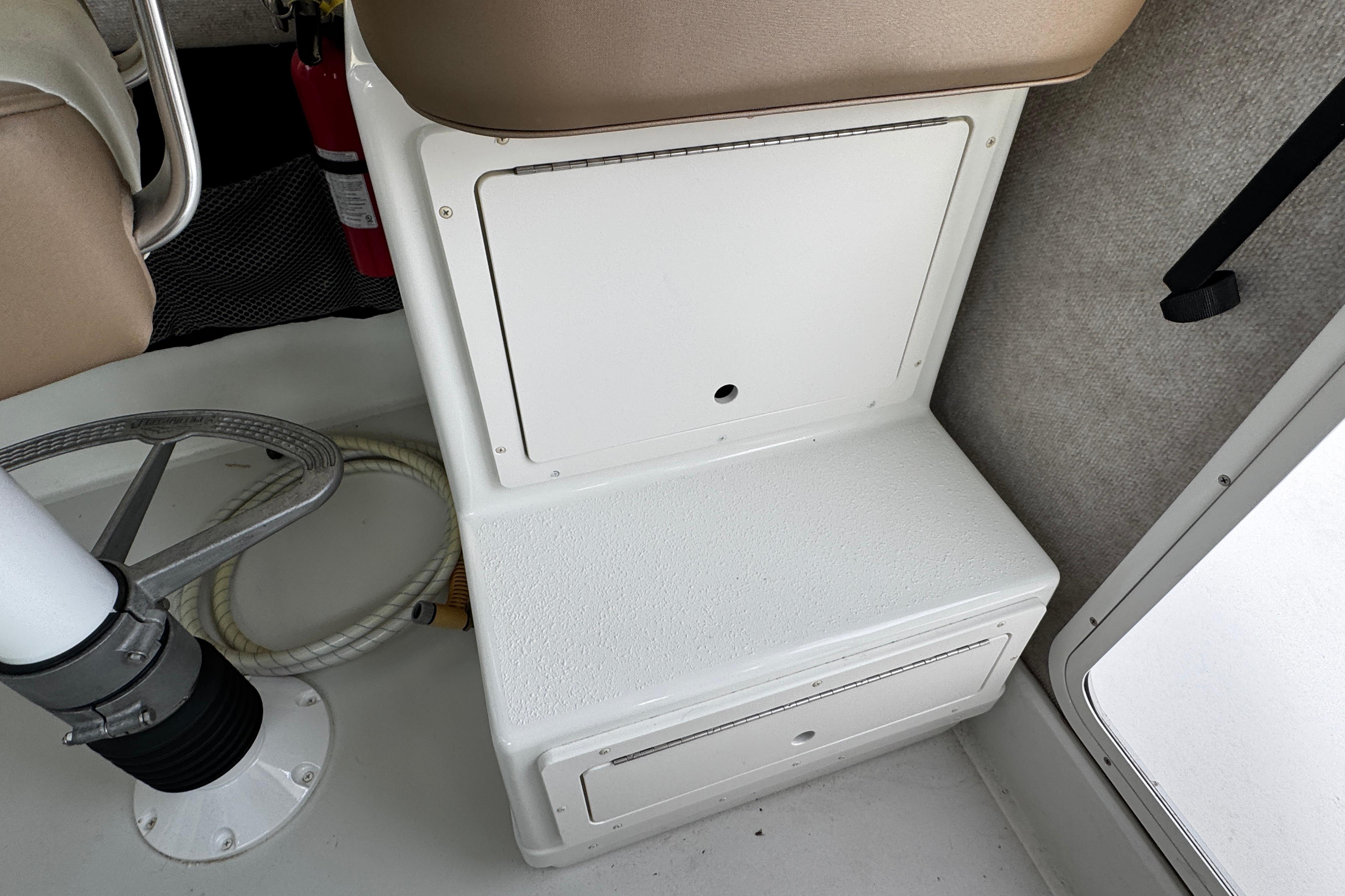 2018-parker-2520-xld-sport-cabin-power-10013106-20251113125951206-1