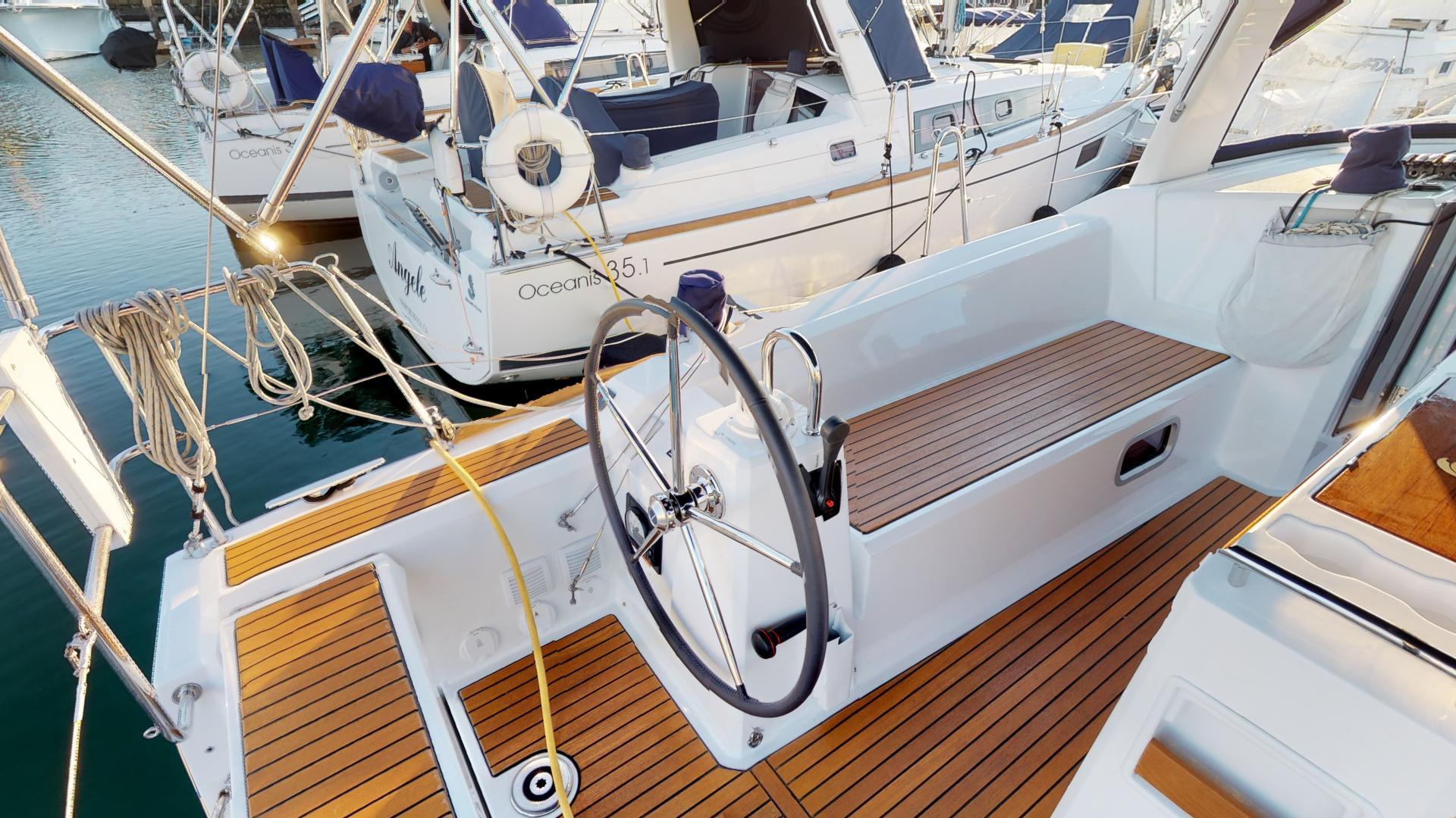 Yacht Photos Pics