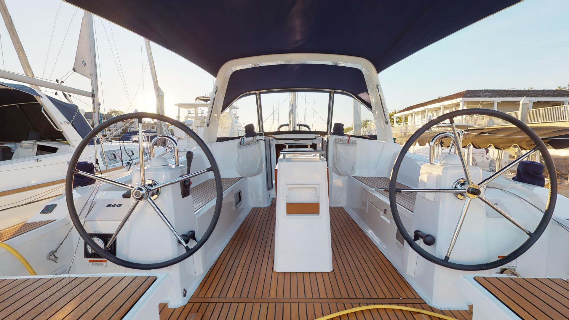 Yacht Photos Pics