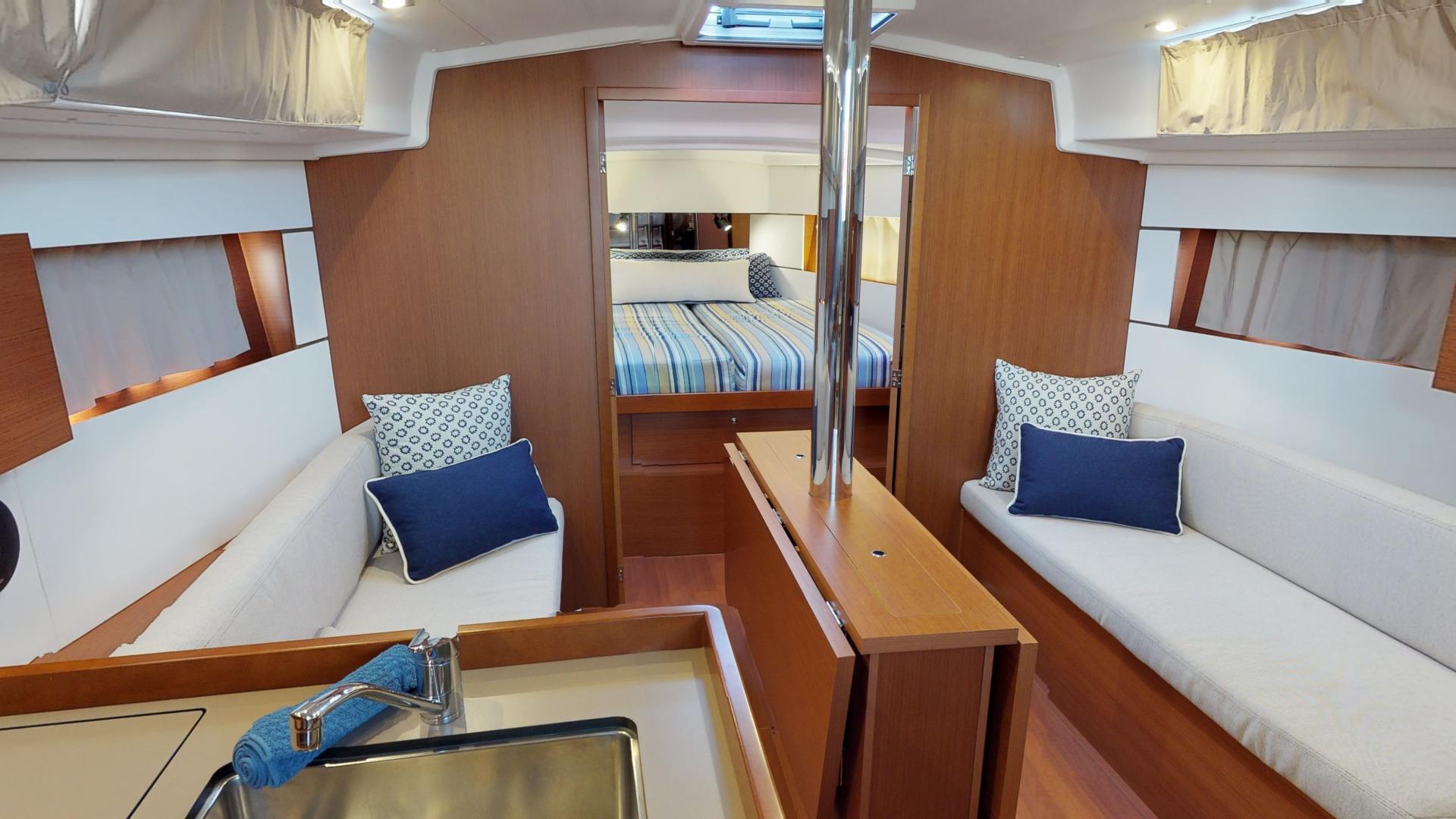 Yacht Photos Pics