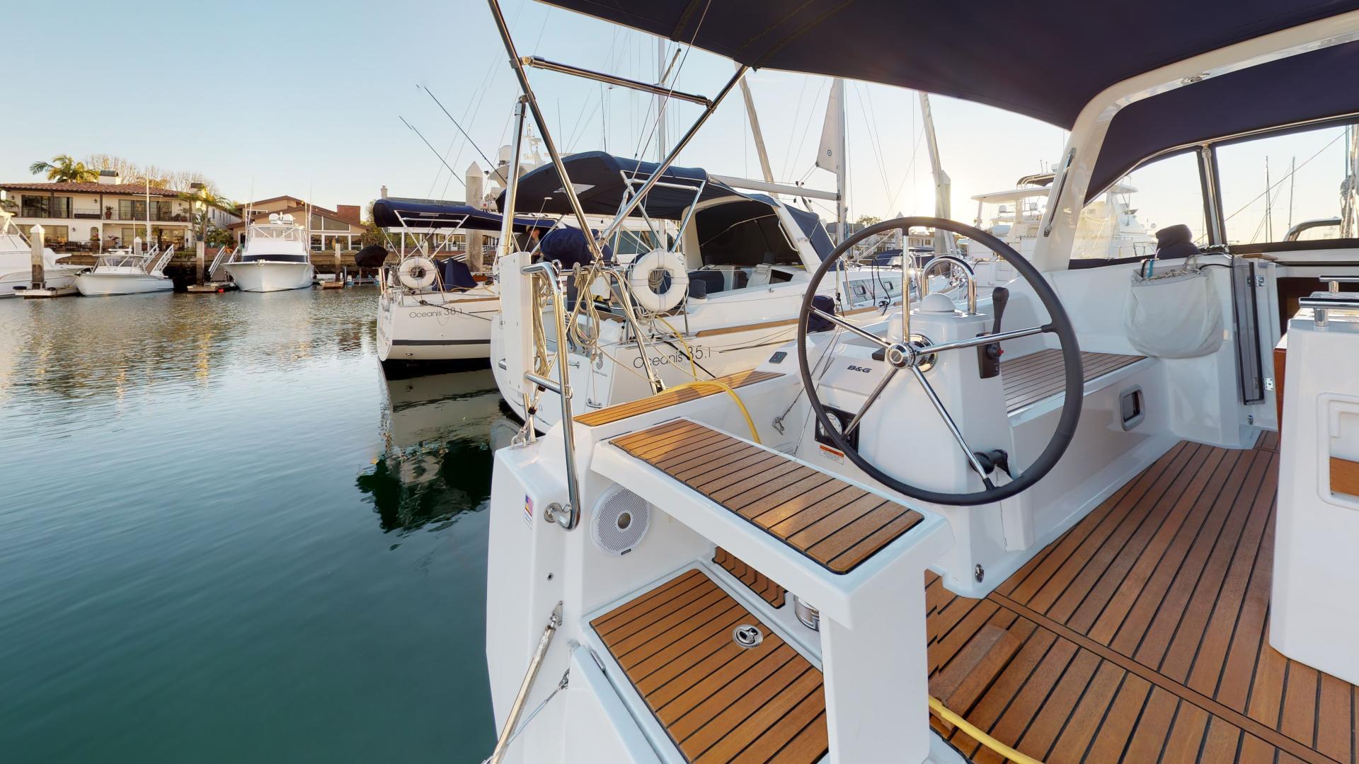 Yacht Photos Pics