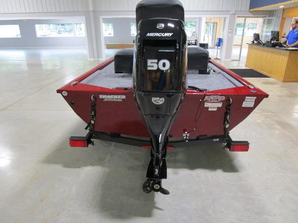 2022 Tracker Boats boat for sale, model of the boat is Pro 170 & Image # 9 of 34