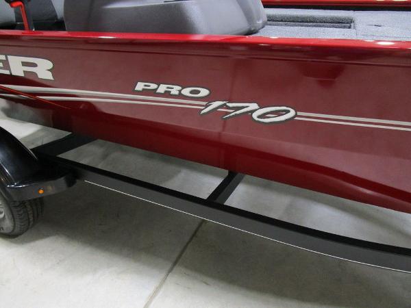 2022 Tracker Boats boat for sale, model of the boat is Pro 170 & Image # 10 of 34