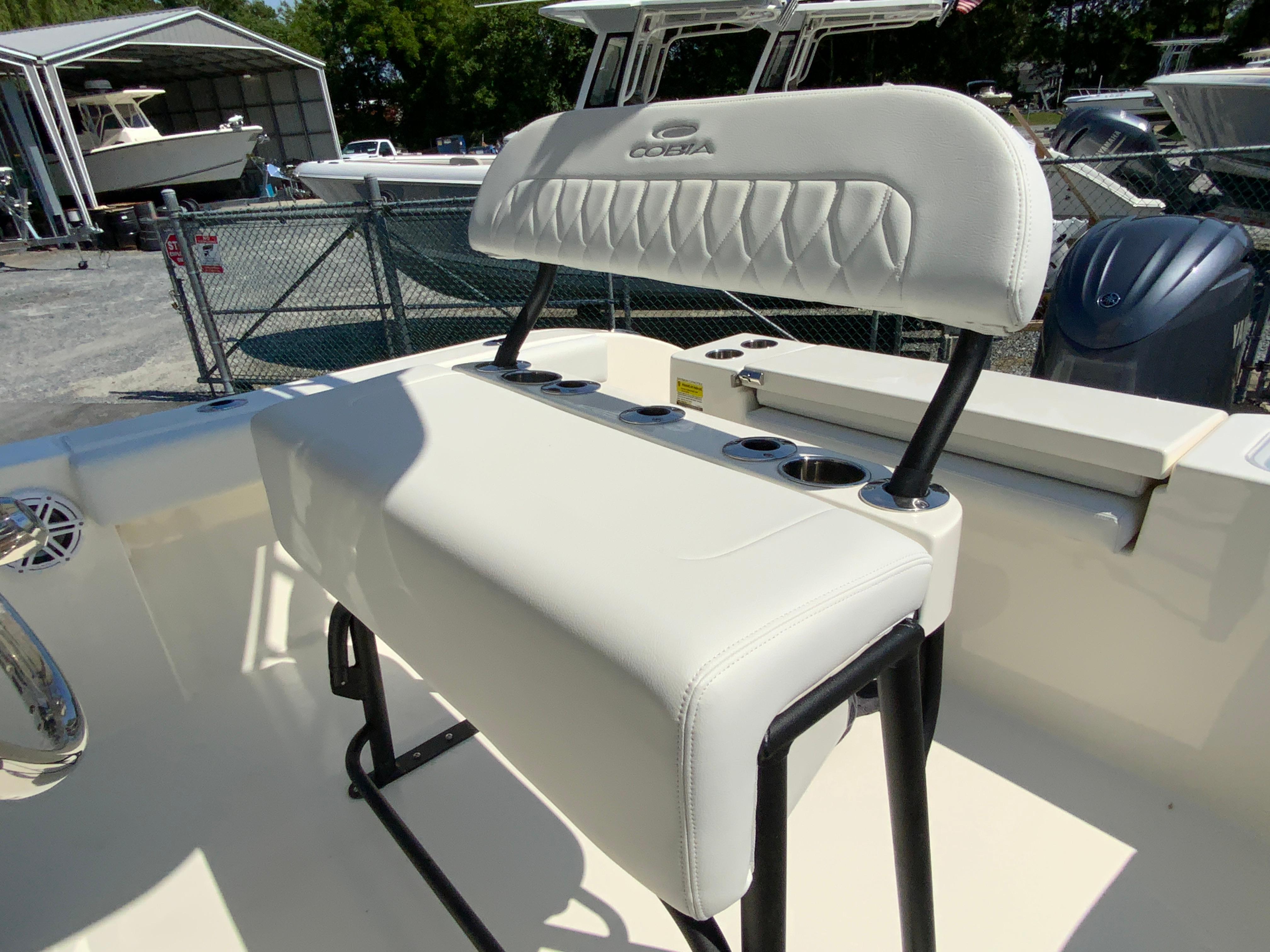 2024 Cobia 220 Center Console-31