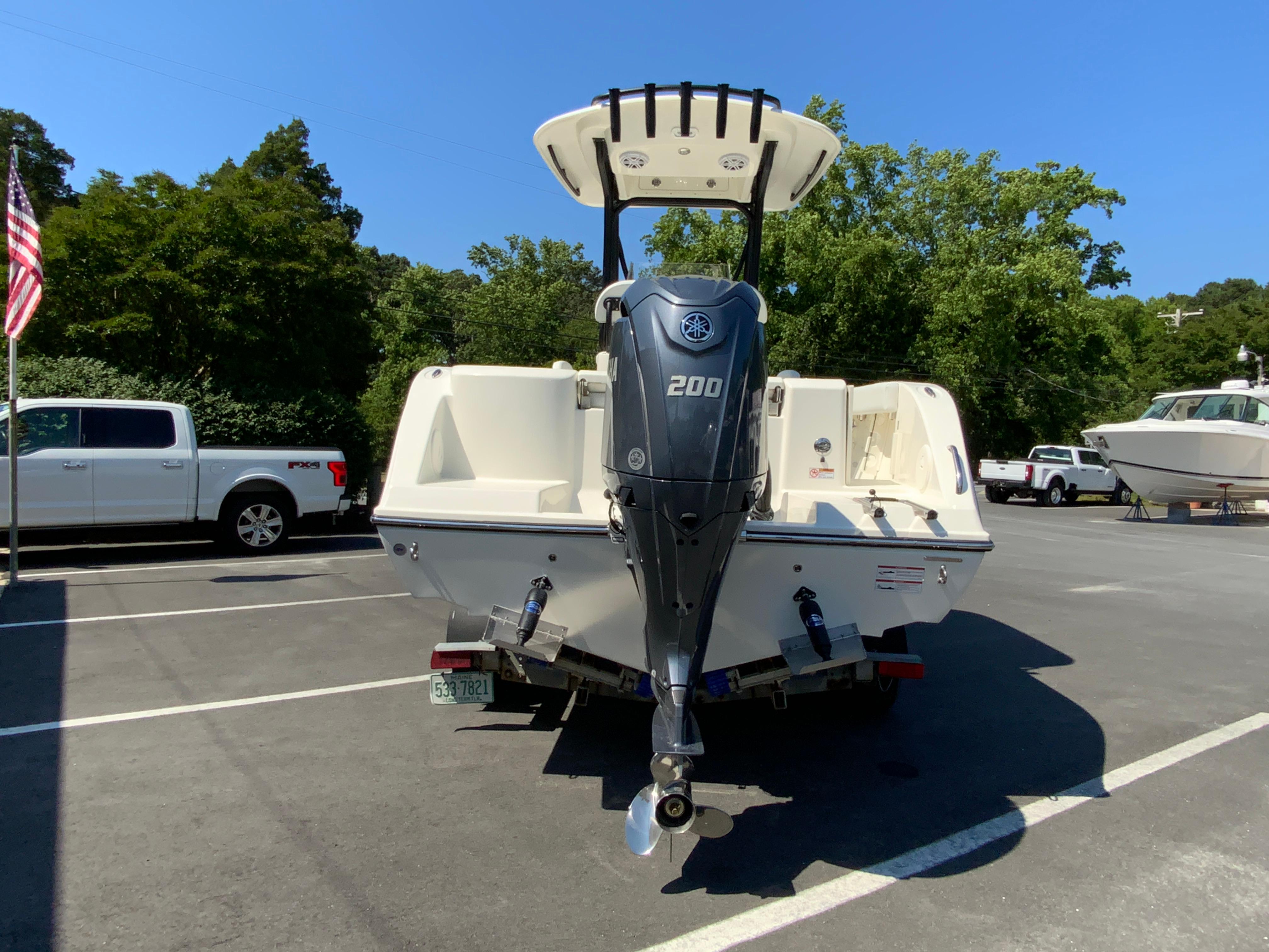 2024 Cobia 220 Center Console-5