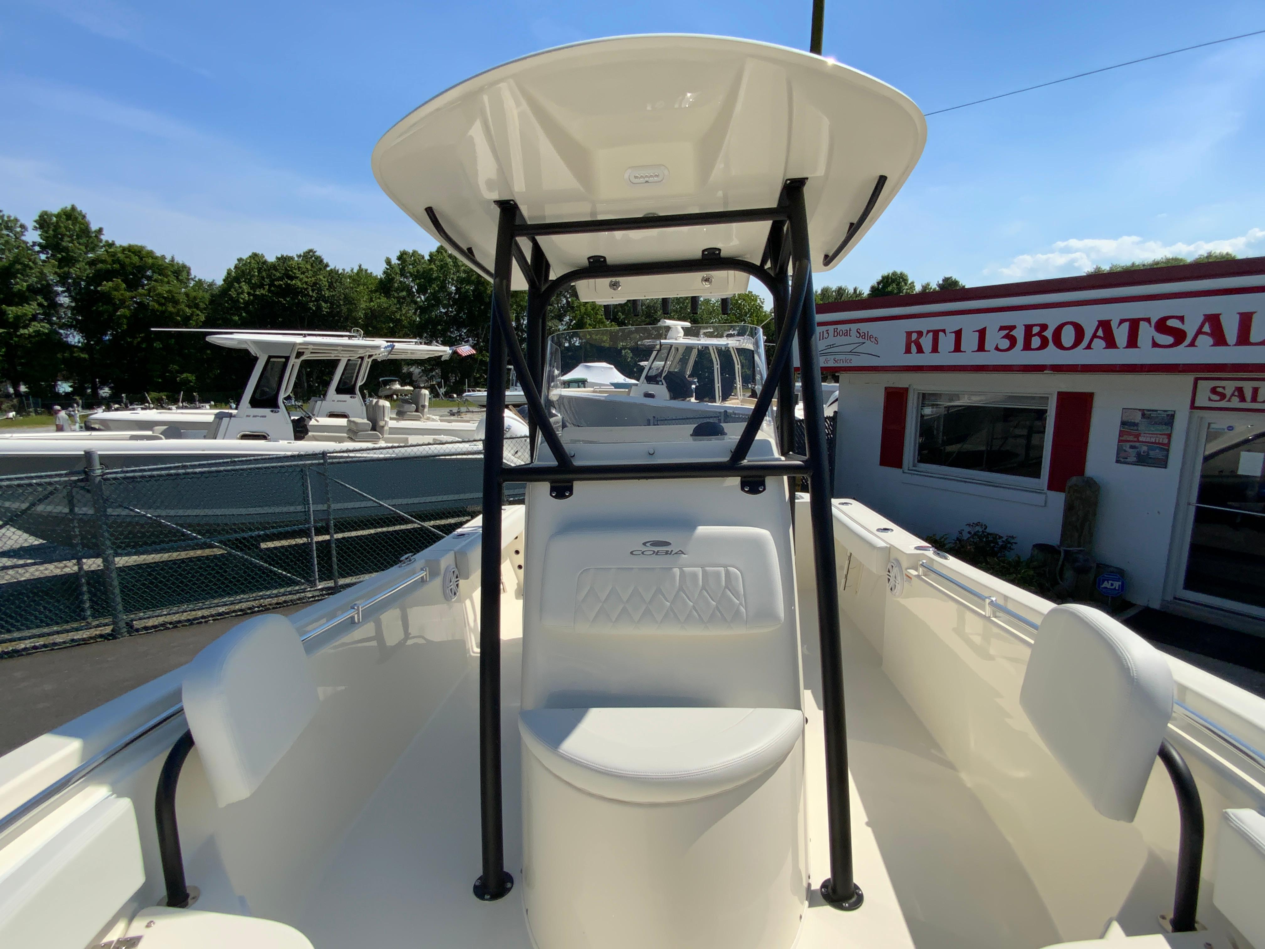 2024 Cobia 220 Center Console-24