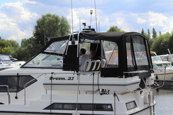 1989 Broom 37