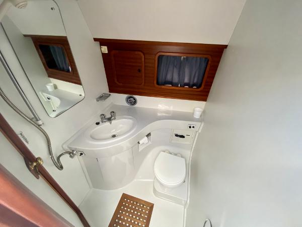 1989 Broom 37