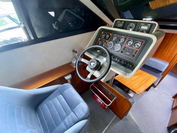 1989 Broom 37