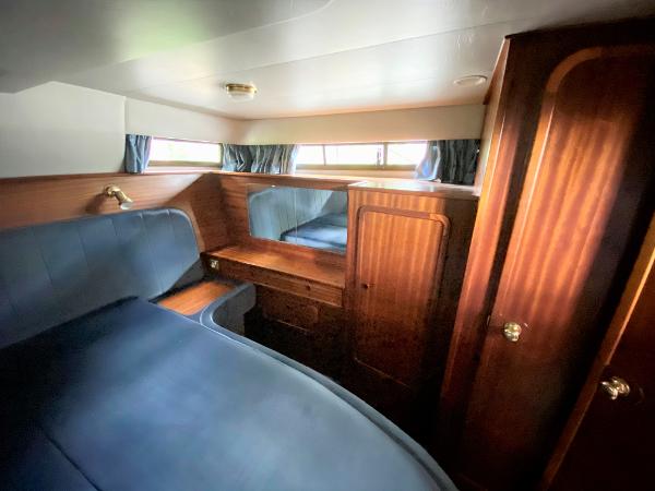 1989 Broom 37