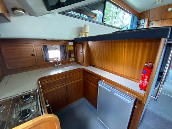 1989 Broom 37