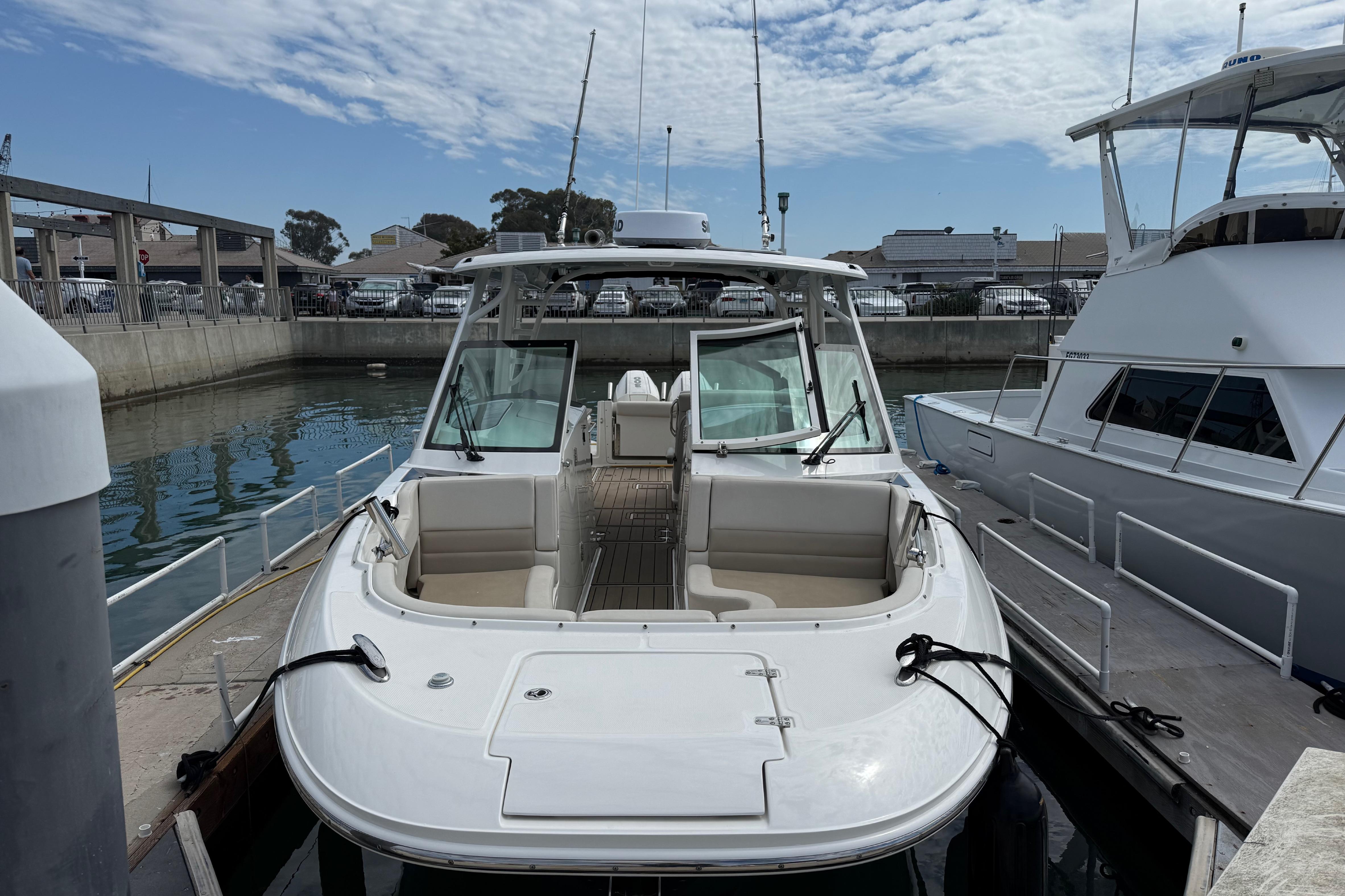 2023 Boston Whaler 320 Vantage #TBMB0710I inventory image at Sun Country Marine Group, Newport Beach