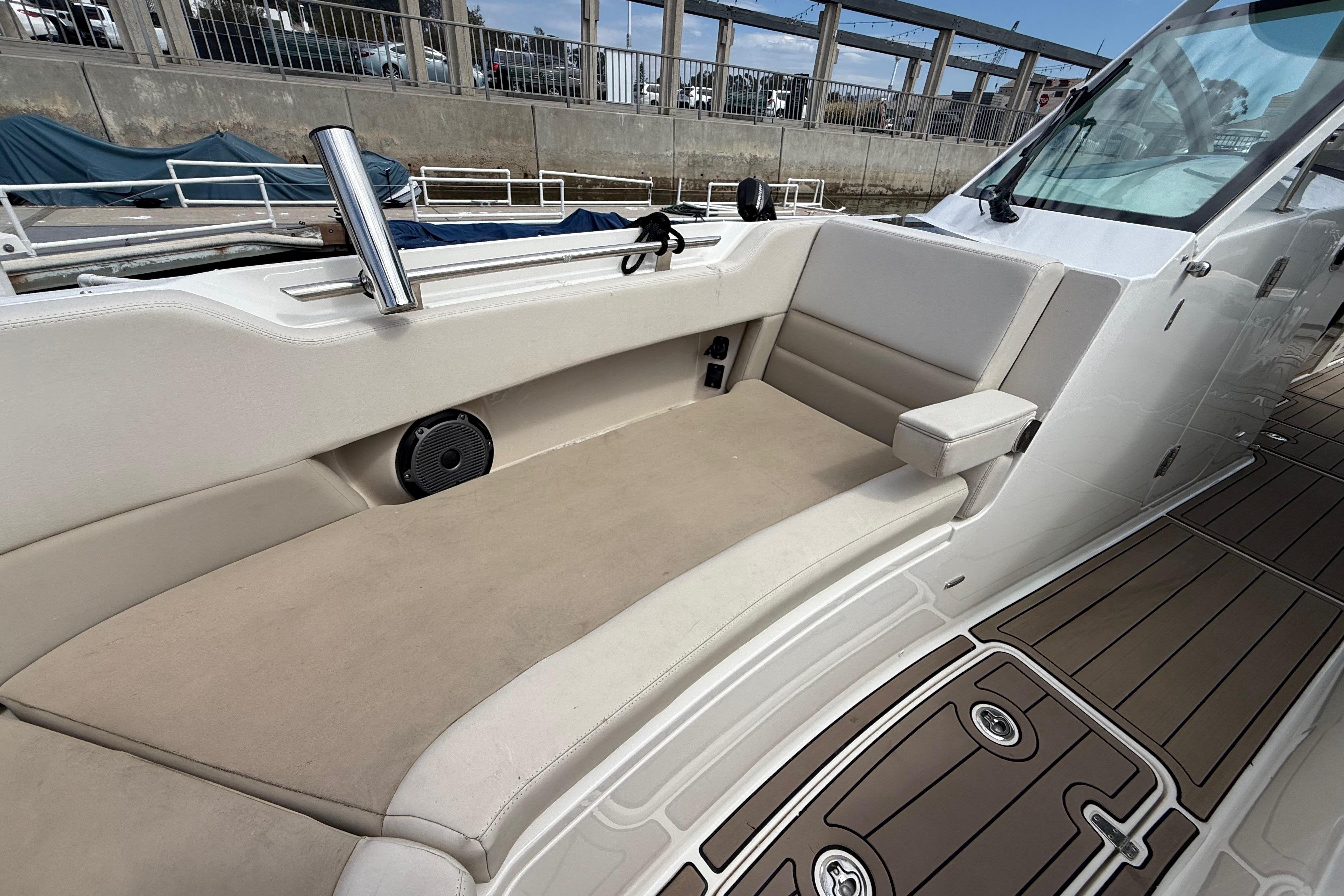 2023 Boston Whaler 320 Vantage #TBMB0710I inventory image at Sun Country Marine Group, Newport Beach
