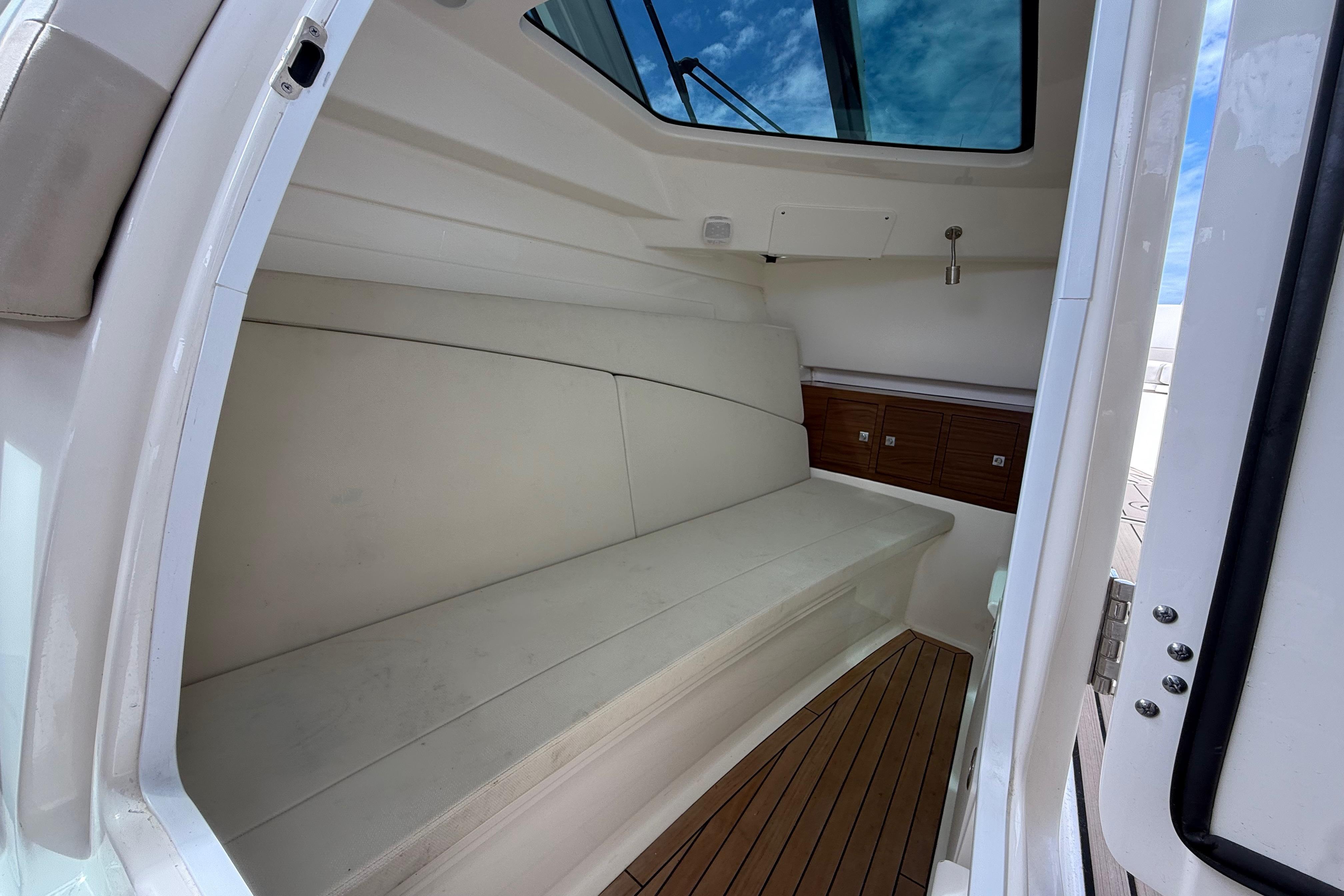 2023 Boston Whaler 320 Vantage #TBMB0710I inventory image at Sun Country Marine Group, Newport Beach