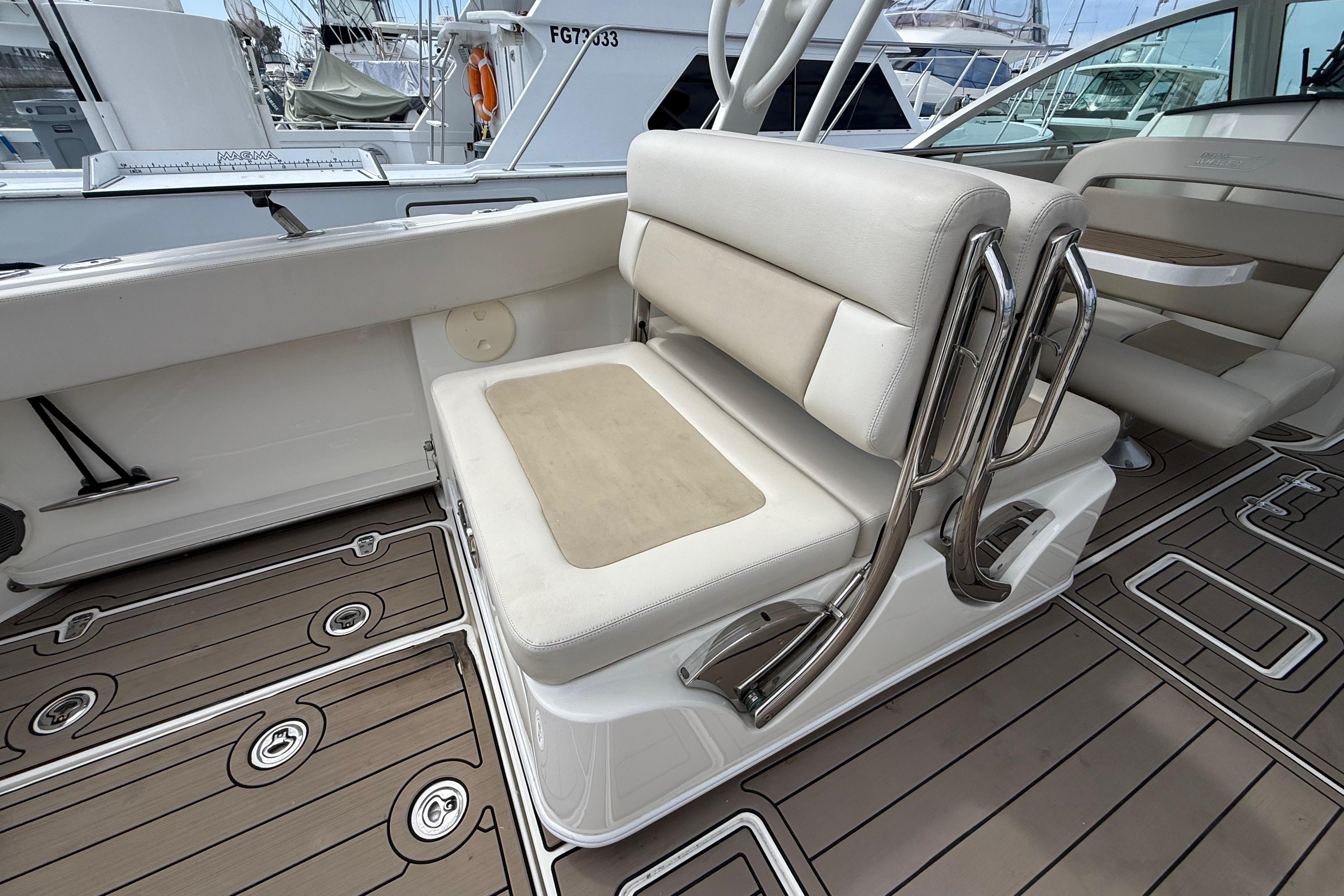 2023 Boston Whaler 320 Vantage #TBMB0710I inventory image at Sun Country Marine Group, Newport Beach