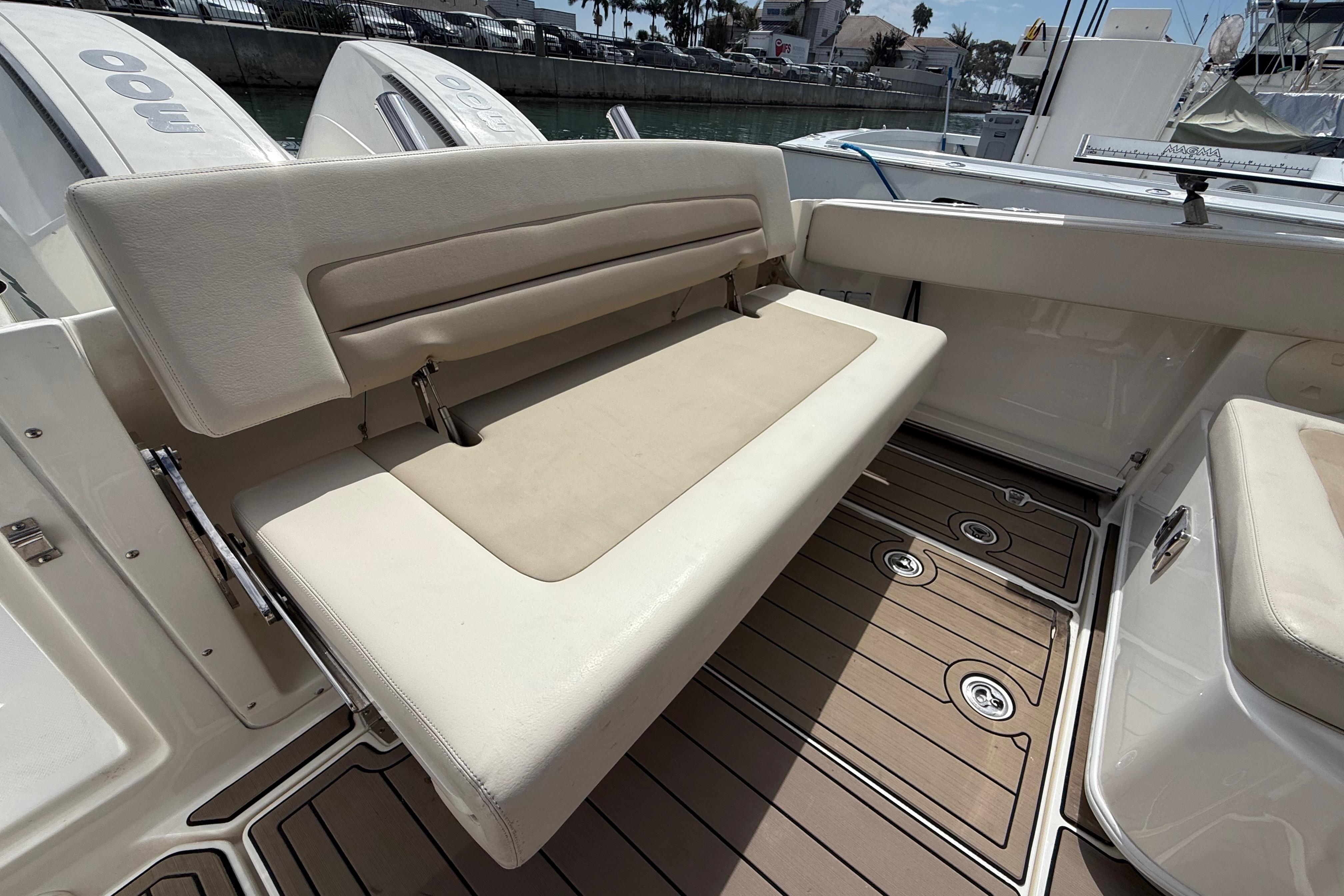 2023 Boston Whaler 320 Vantage #TBMB0710I inventory image at Sun Country Marine Group, Newport Beach