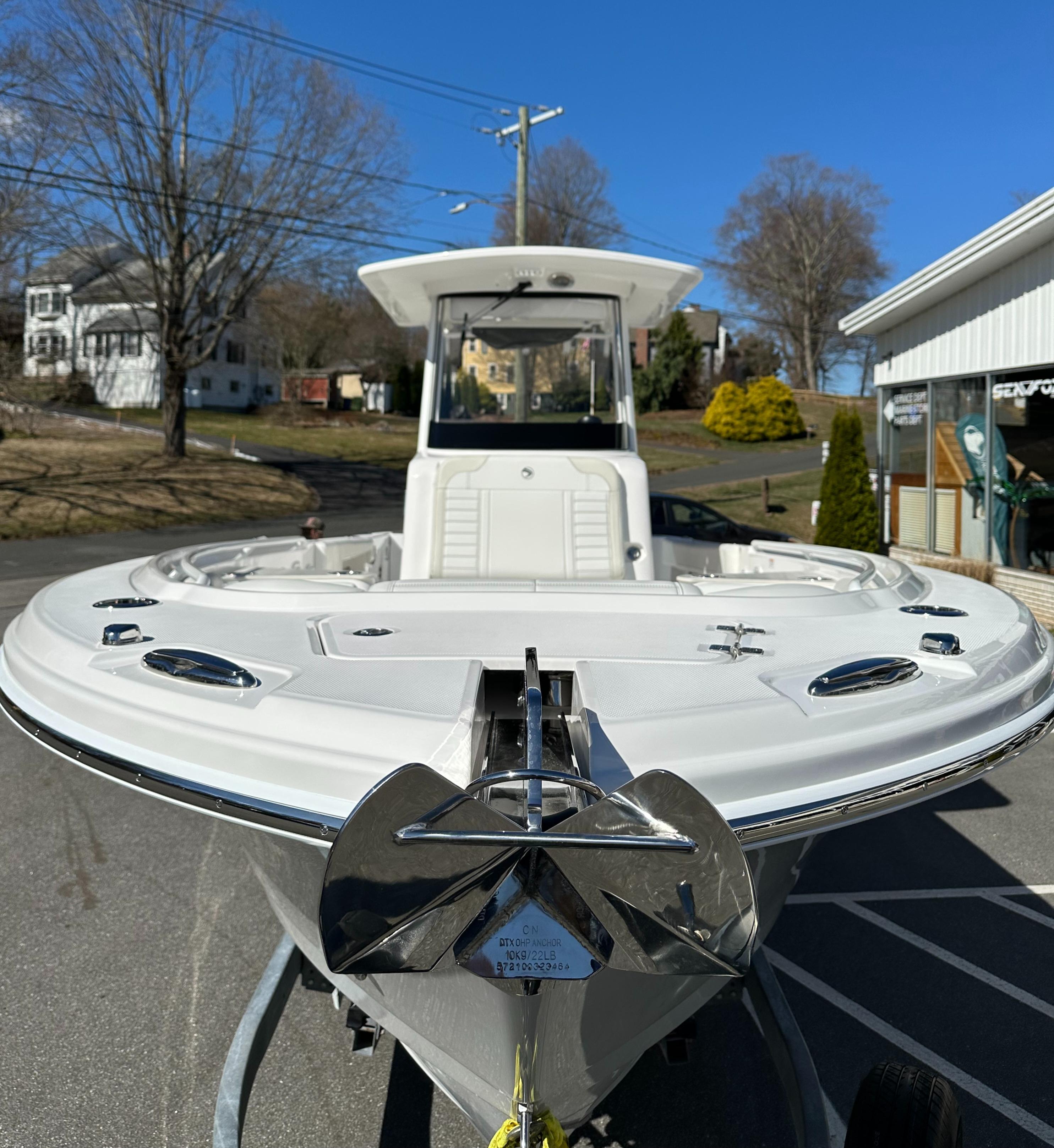 2025 Edgewater 262 Center Console-4