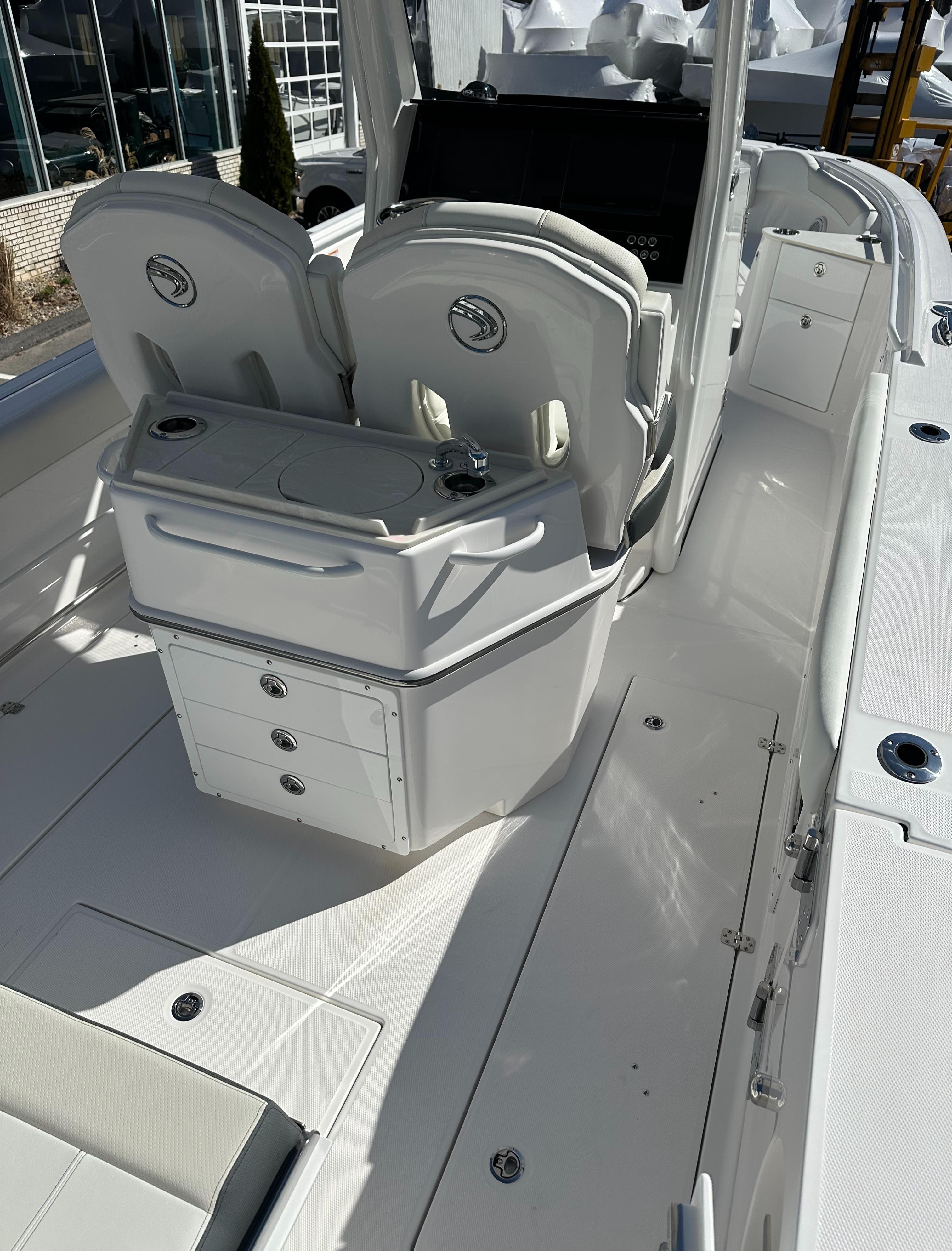 2025 Edgewater 262 Center Console-20
