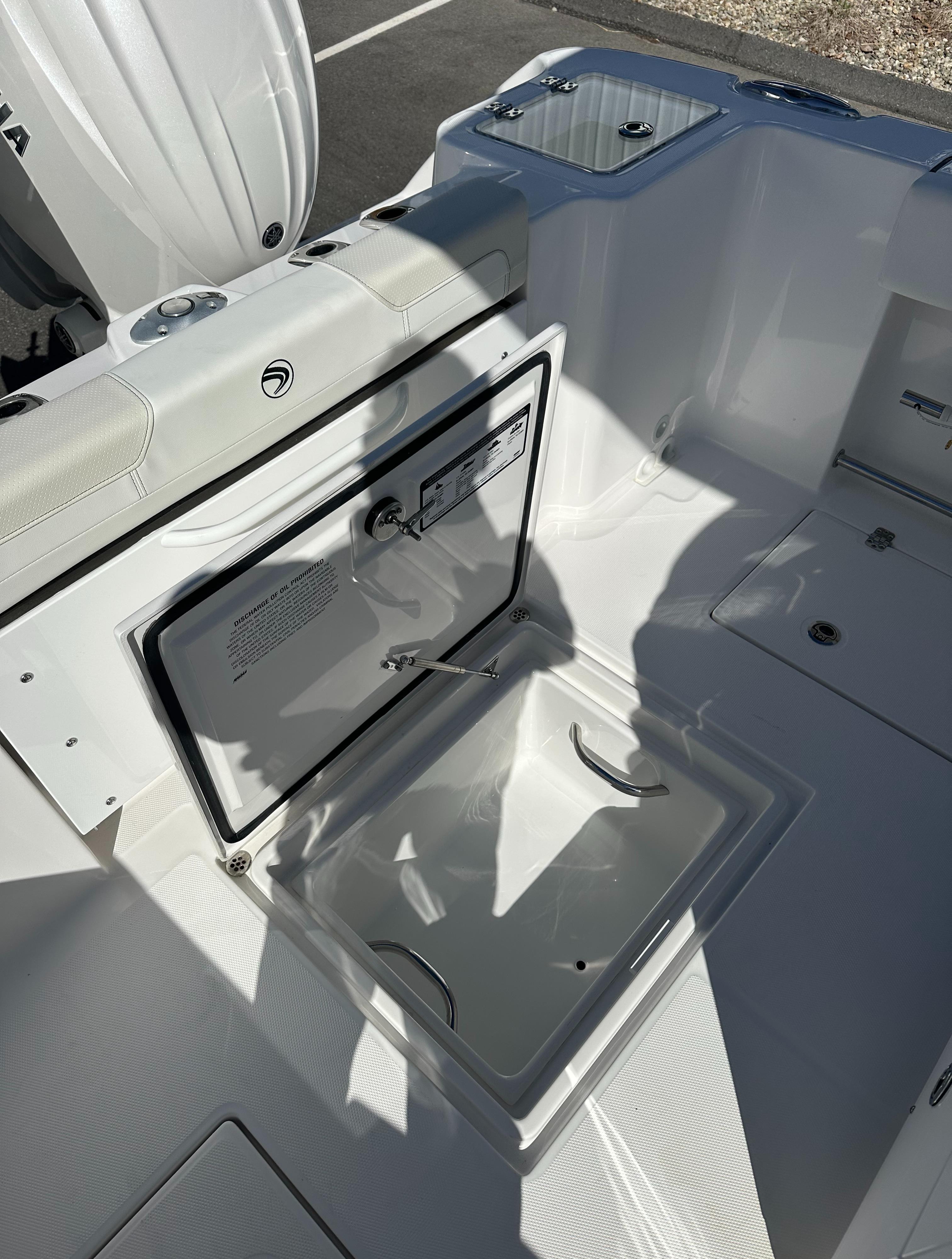 2025 Edgewater 262 Center Console-17