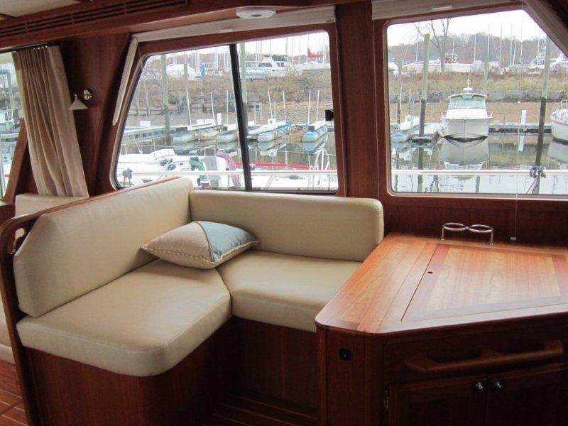 Mates Lounge and Chart Table
