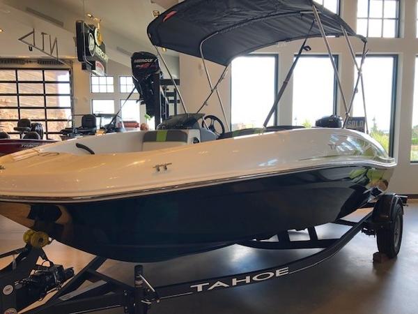 2022 Tahoe boat for sale, model of the boat is T16 & Image # 1 of 11