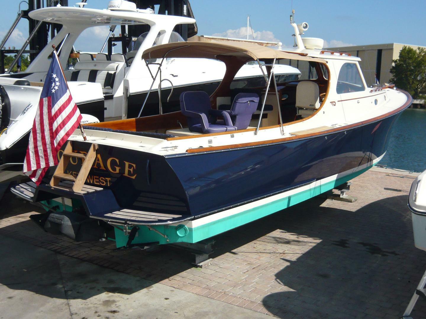 1998-hinckley-36-classic-power-9653188-20250305130217640-1_XLARGE