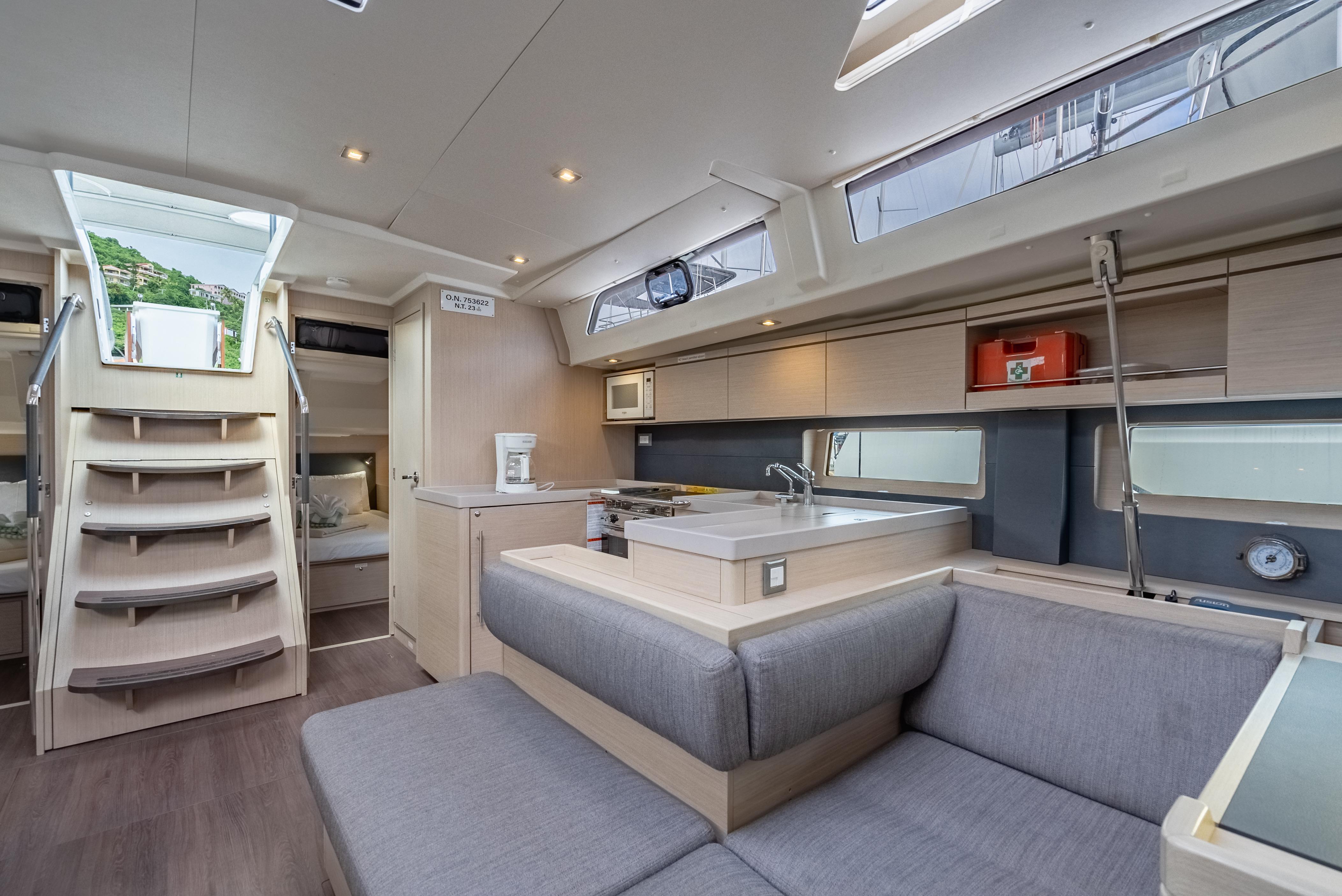 Yacht Photos Pics