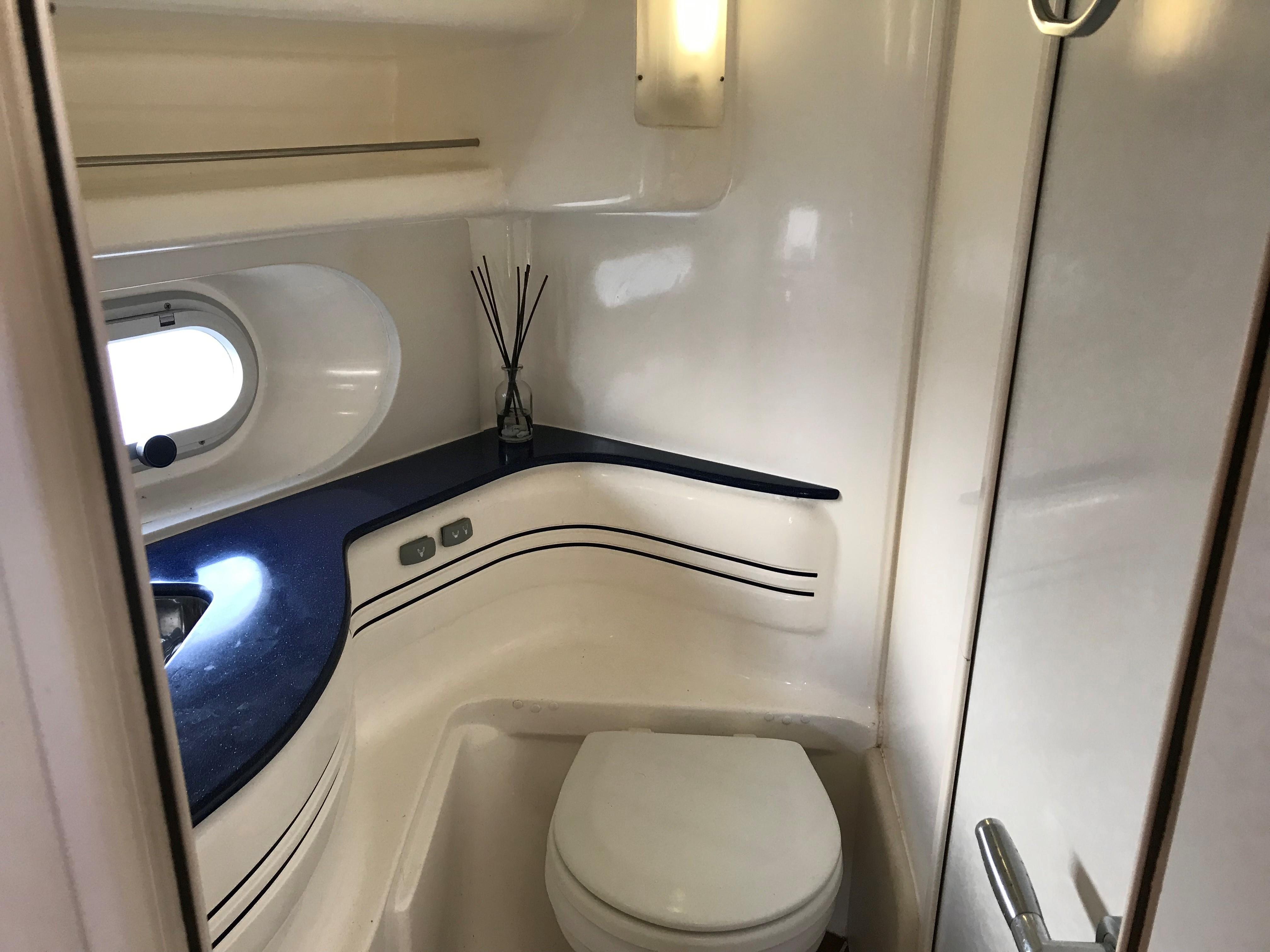 2002 Sealine S37