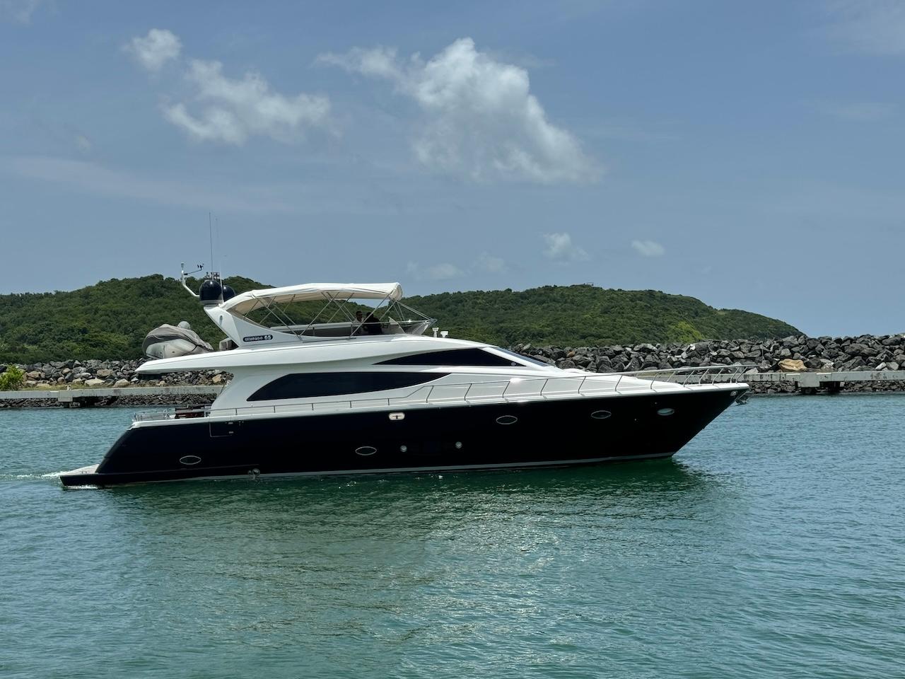 2008 Uniesse 65 motor yacht