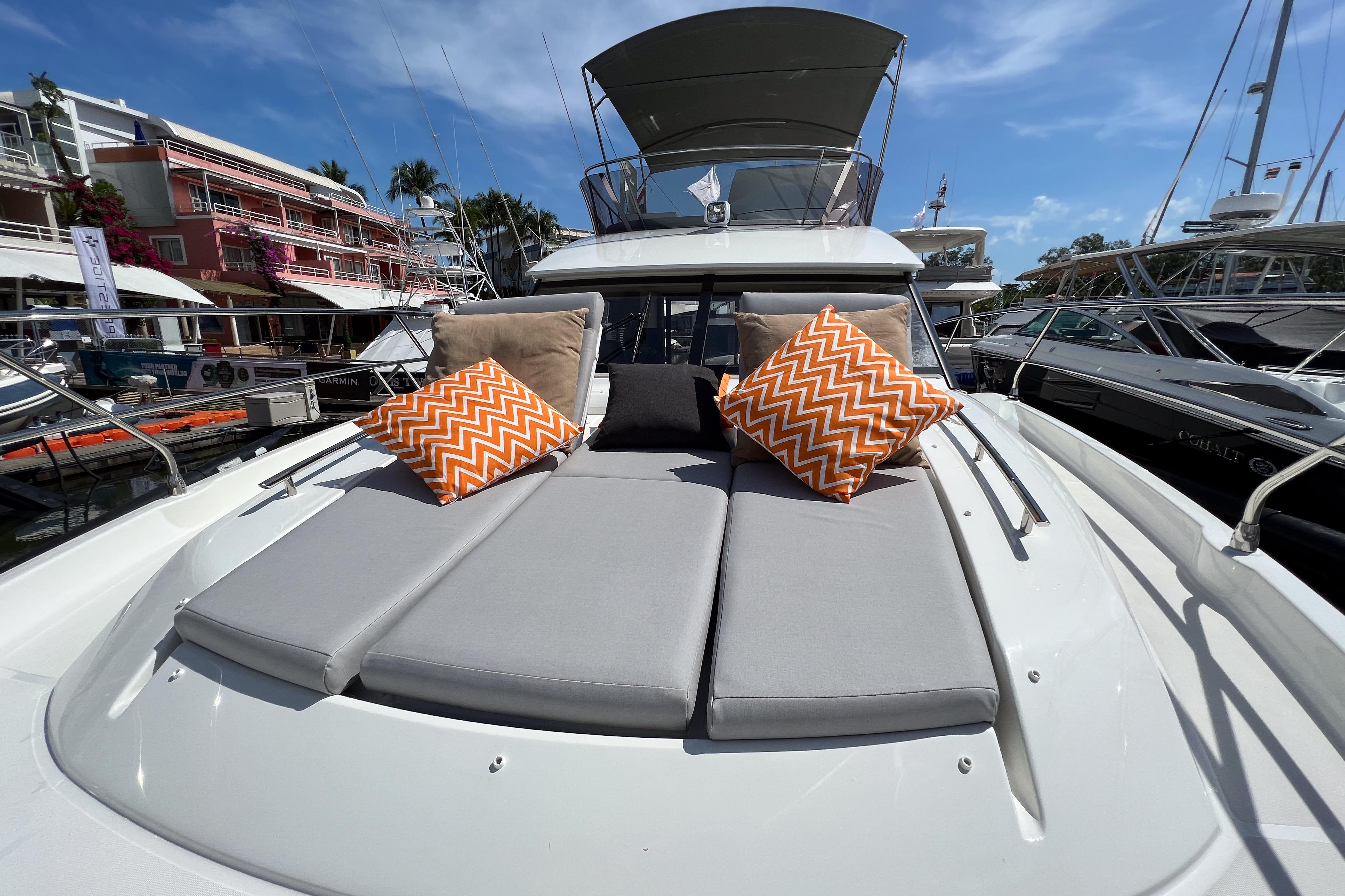 沛海馳 Prestige Yachts