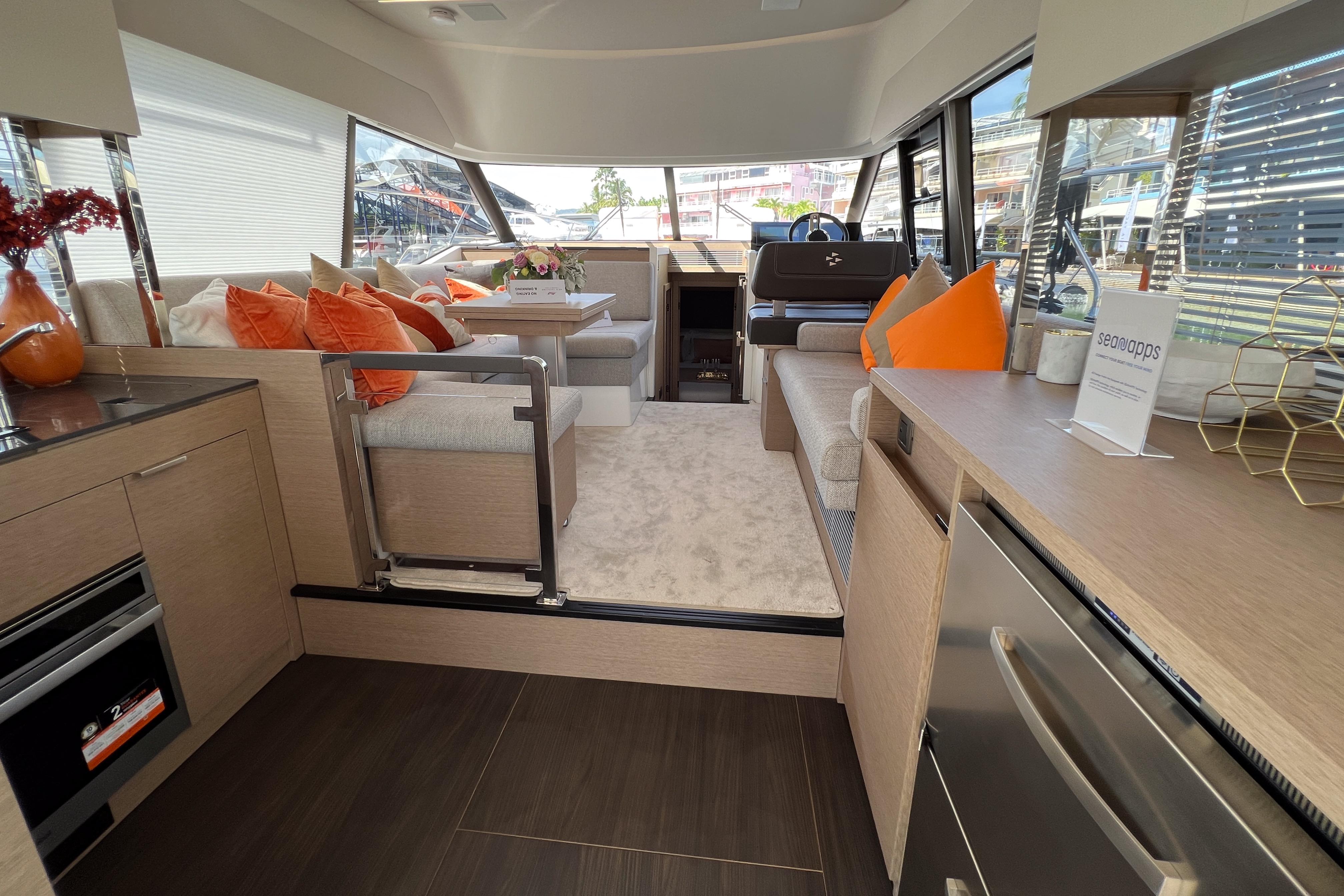 沛海馳 Prestige Yachts