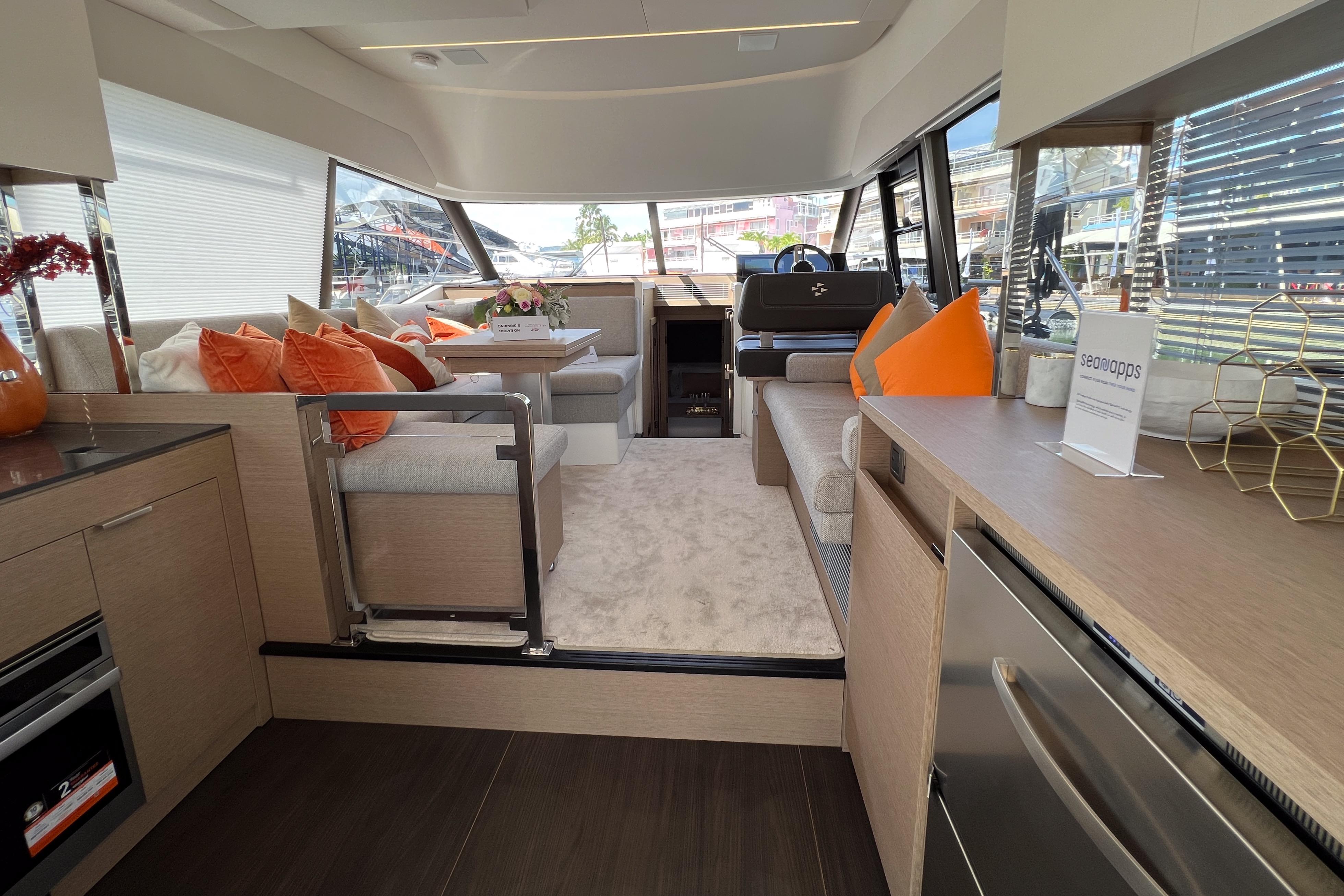 沛海馳 Prestige Yachts